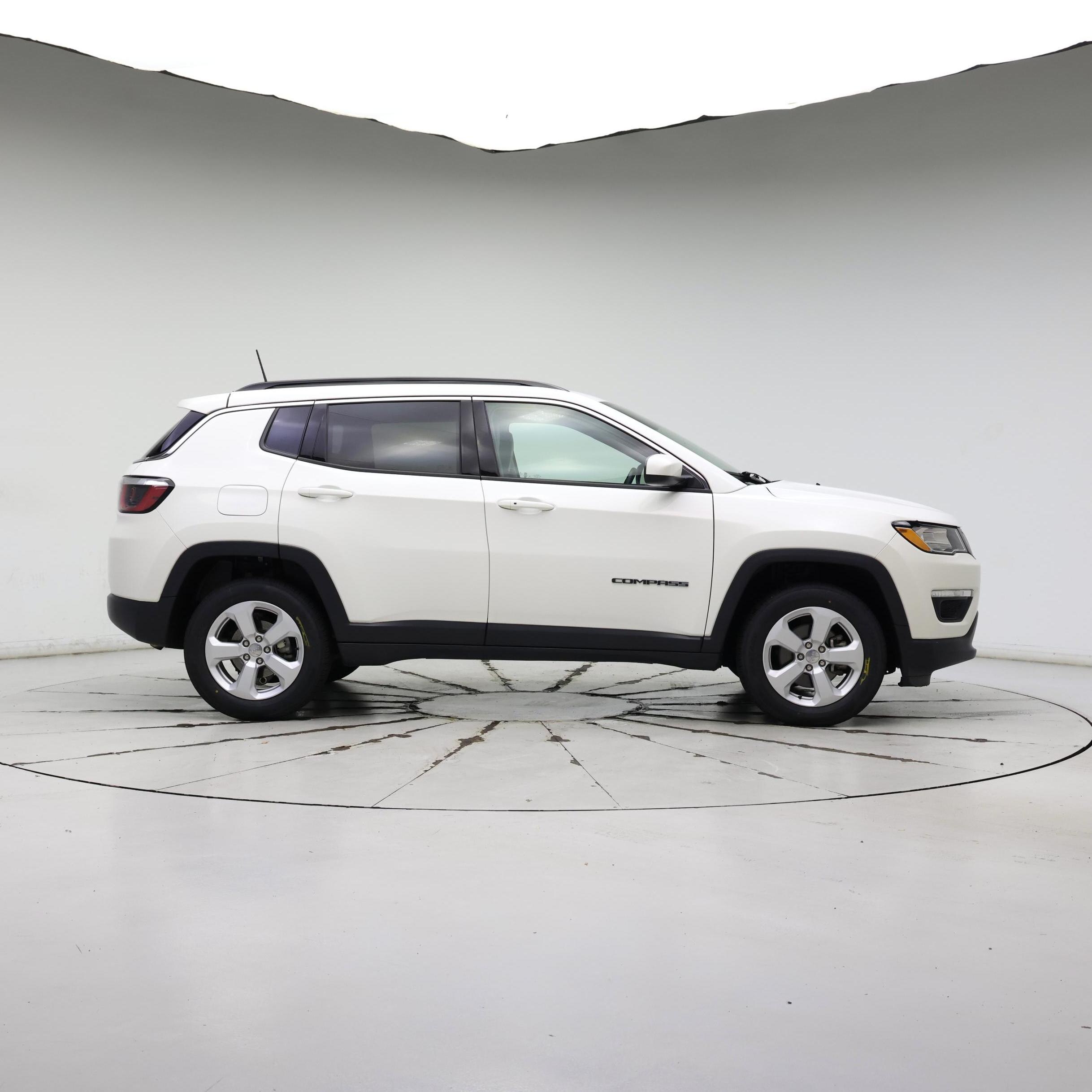 Thumbnail: 2020 Jeep Compass - 7