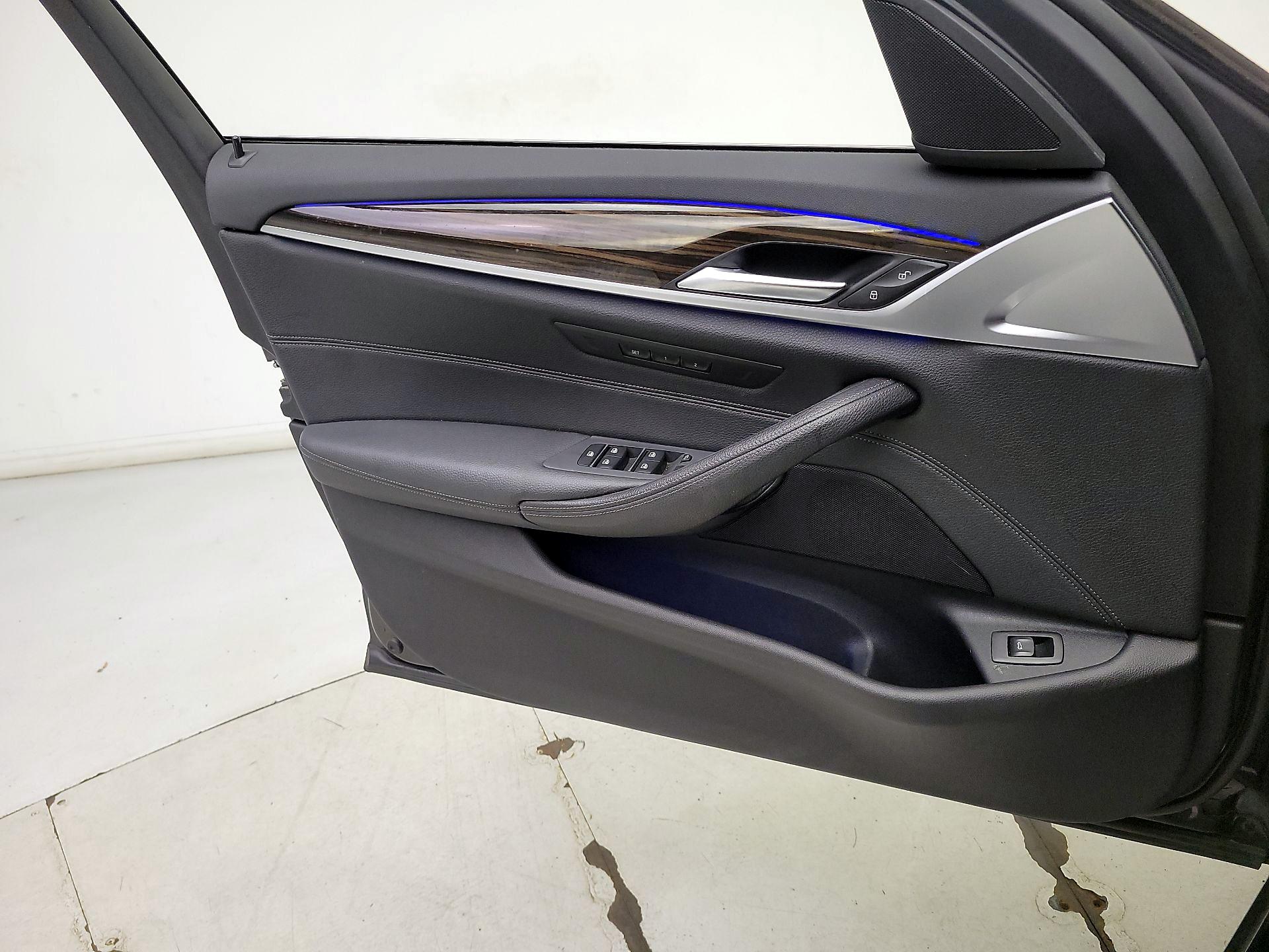 Thumbnail: 2019 BMW 5 Series - 12