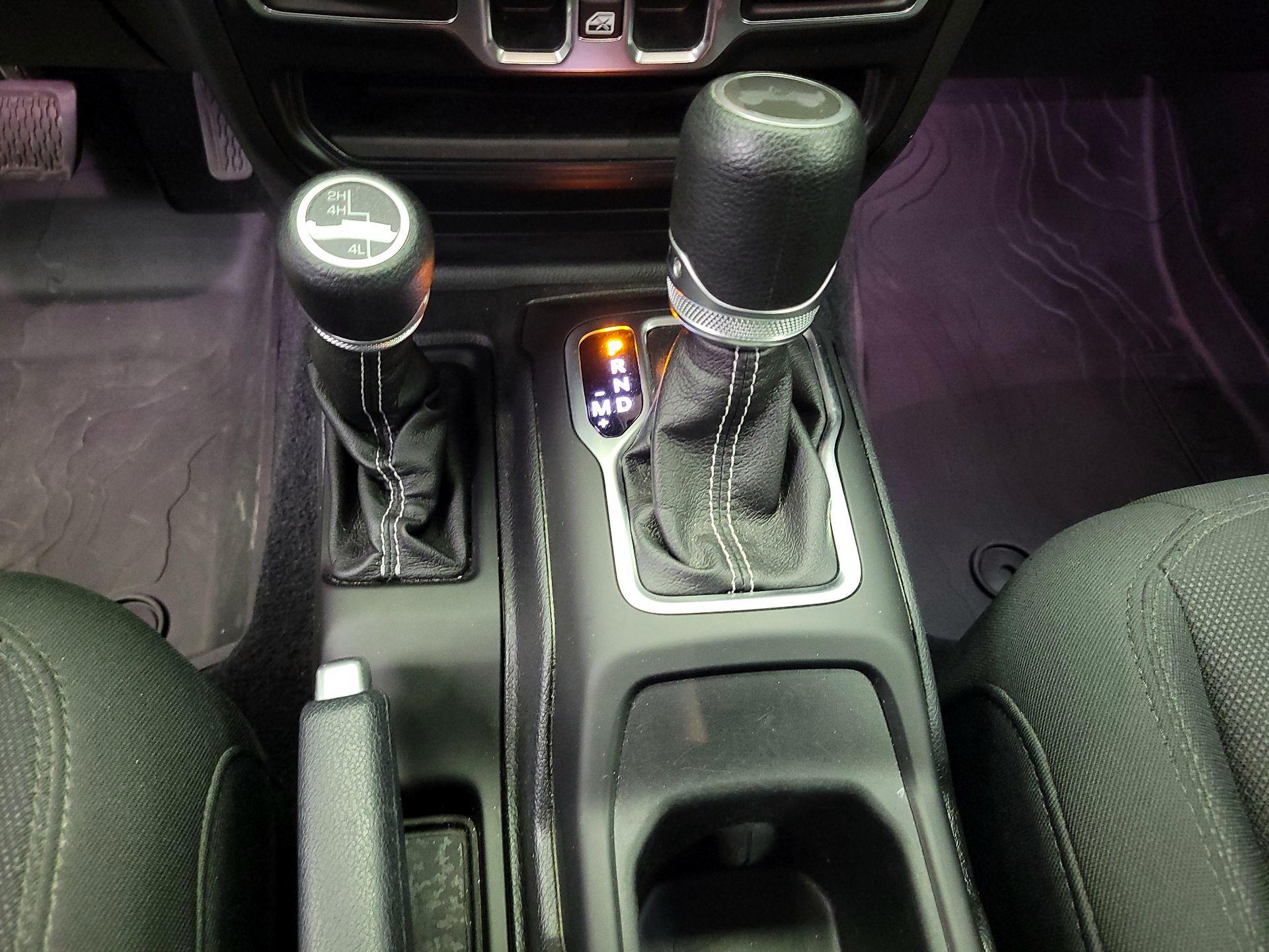 Thumbnail: 2020 Jeep Wrangler - 18