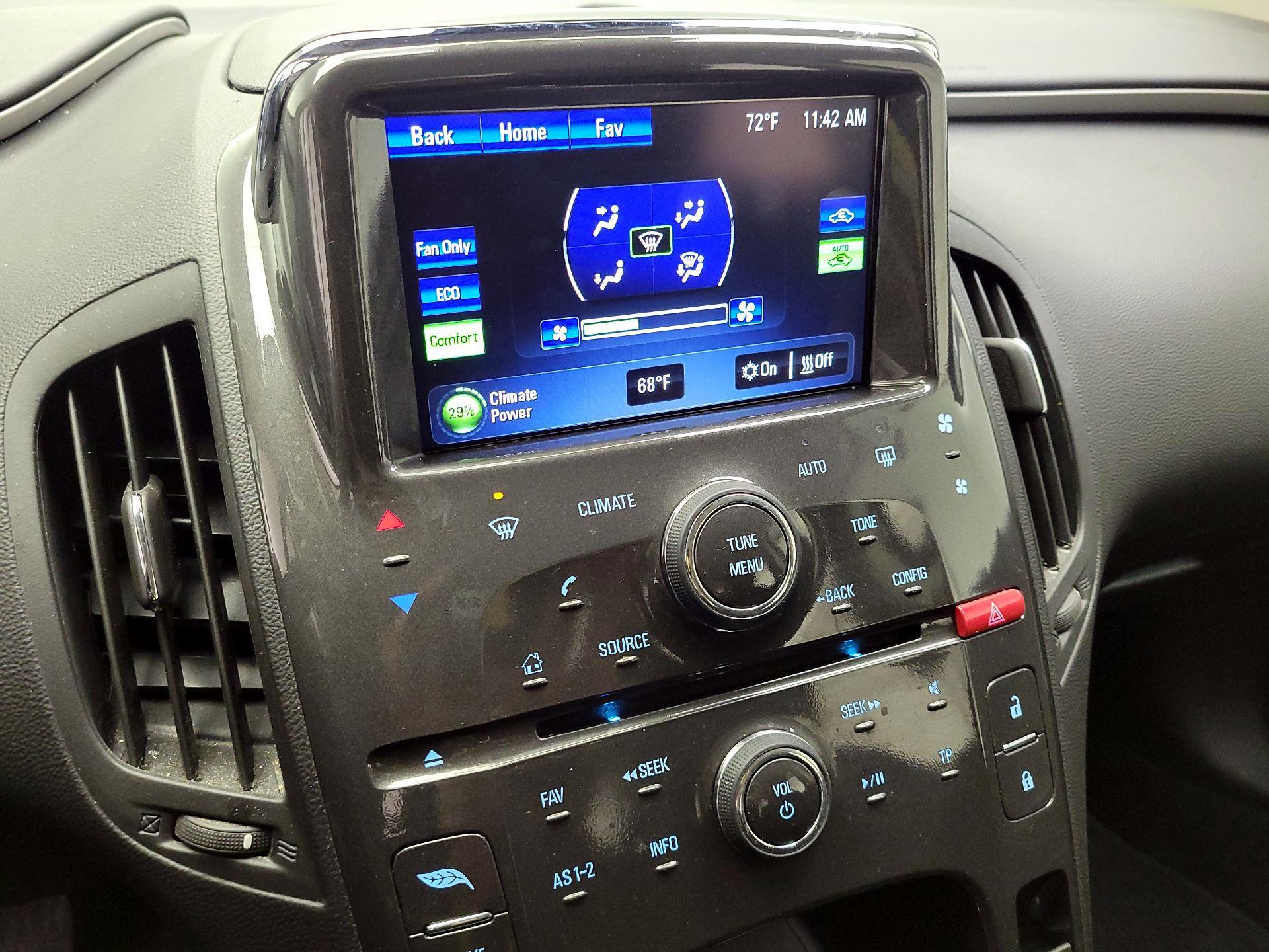 Thumbnail: 2014 Chevrolet Volt - 16