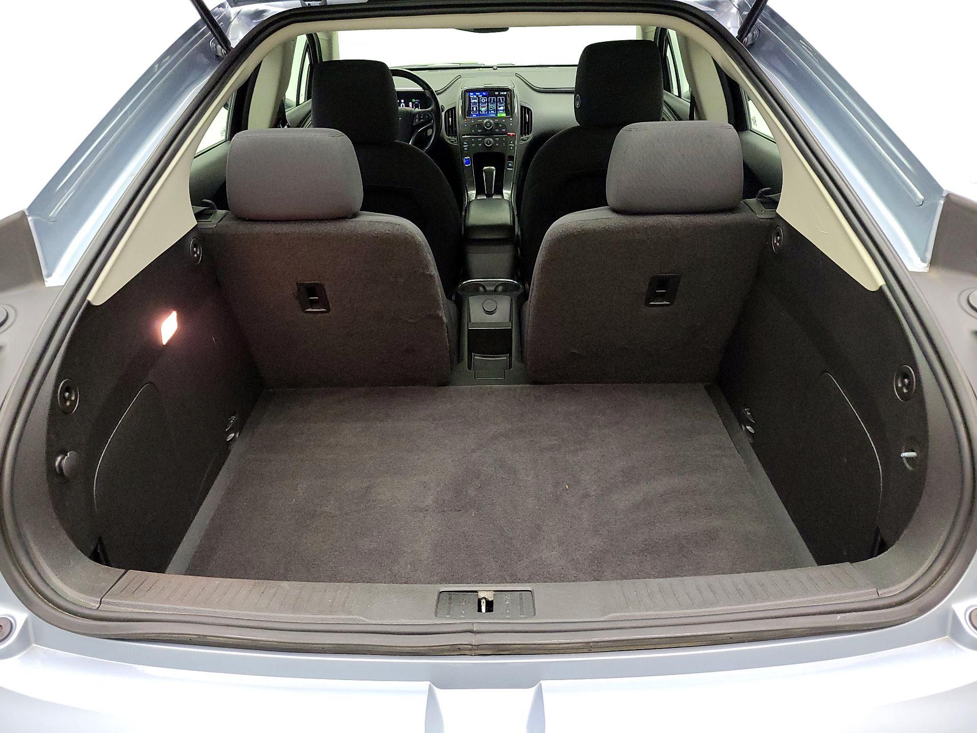 Thumbnail: 2014 Chevrolet Volt - 20