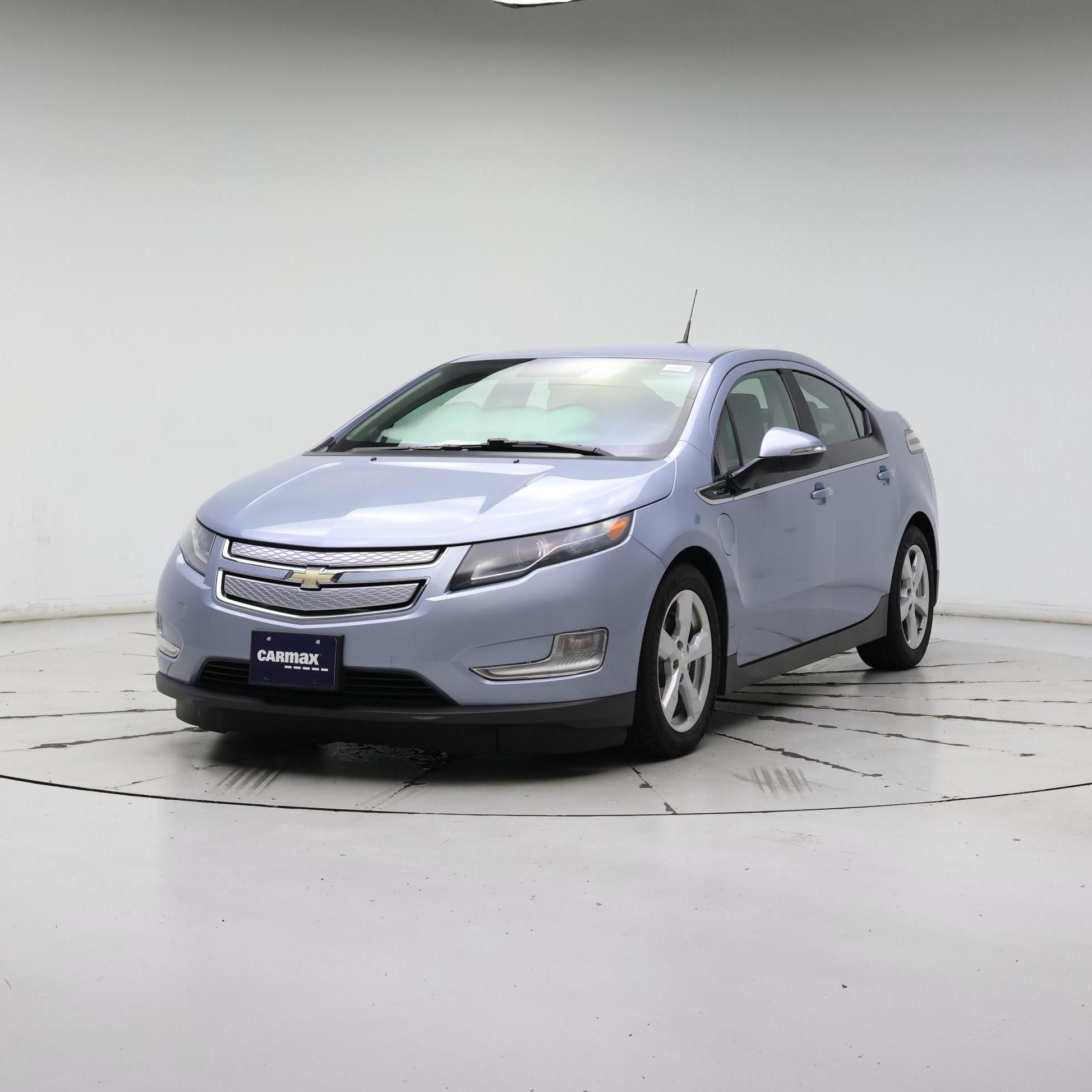 Thumbnail: 2014 Chevrolet Volt - 4