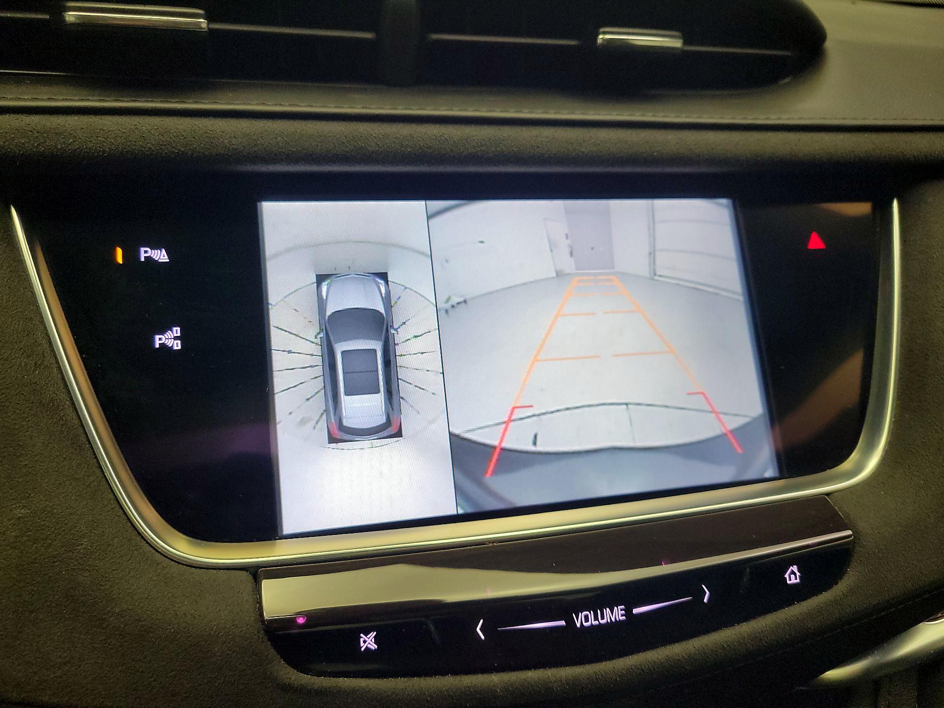 Thumbnail: 2017 Cadillac XT5 - 15