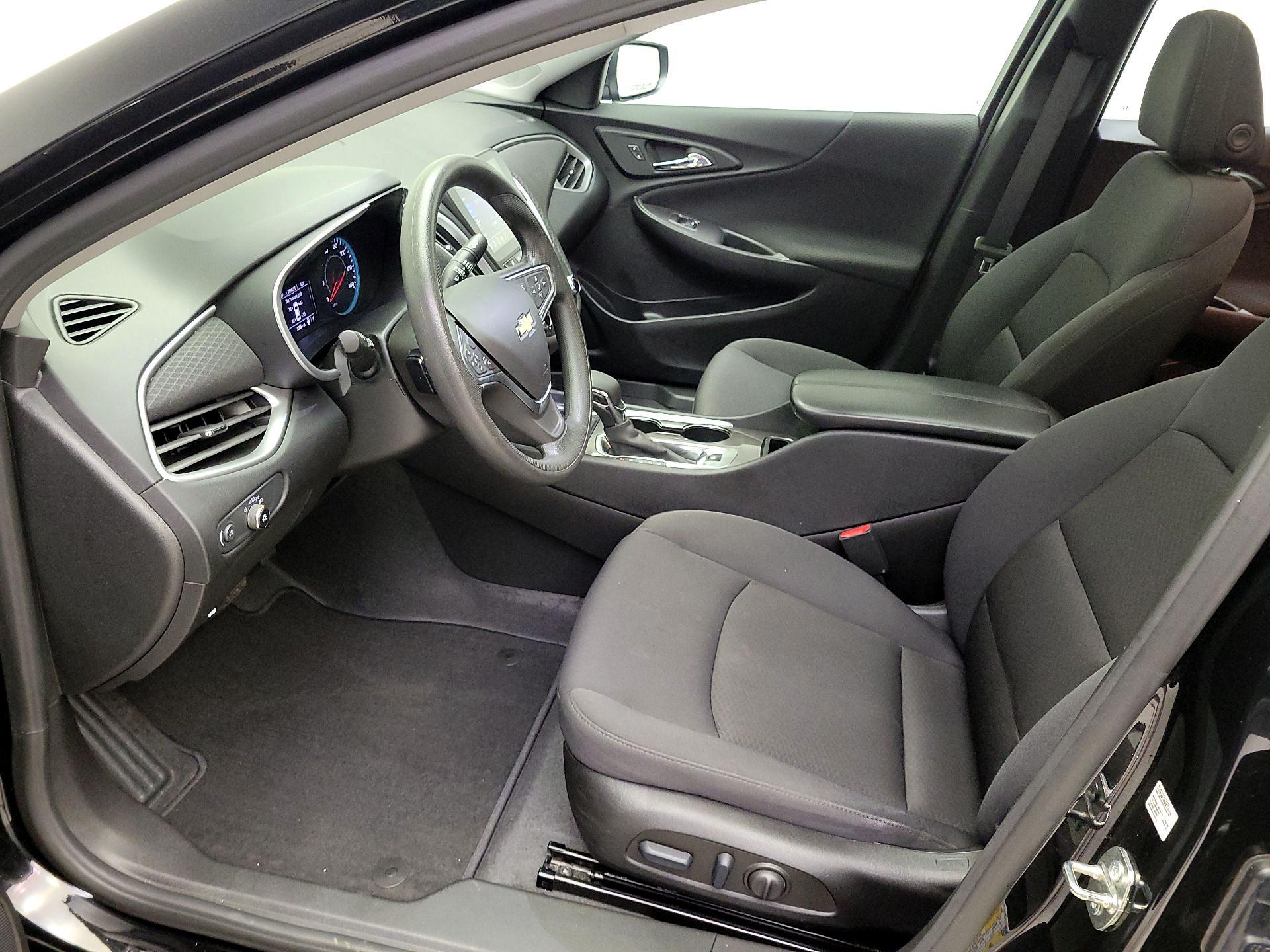 Thumbnail: 2023 Chevrolet Malibu - 11