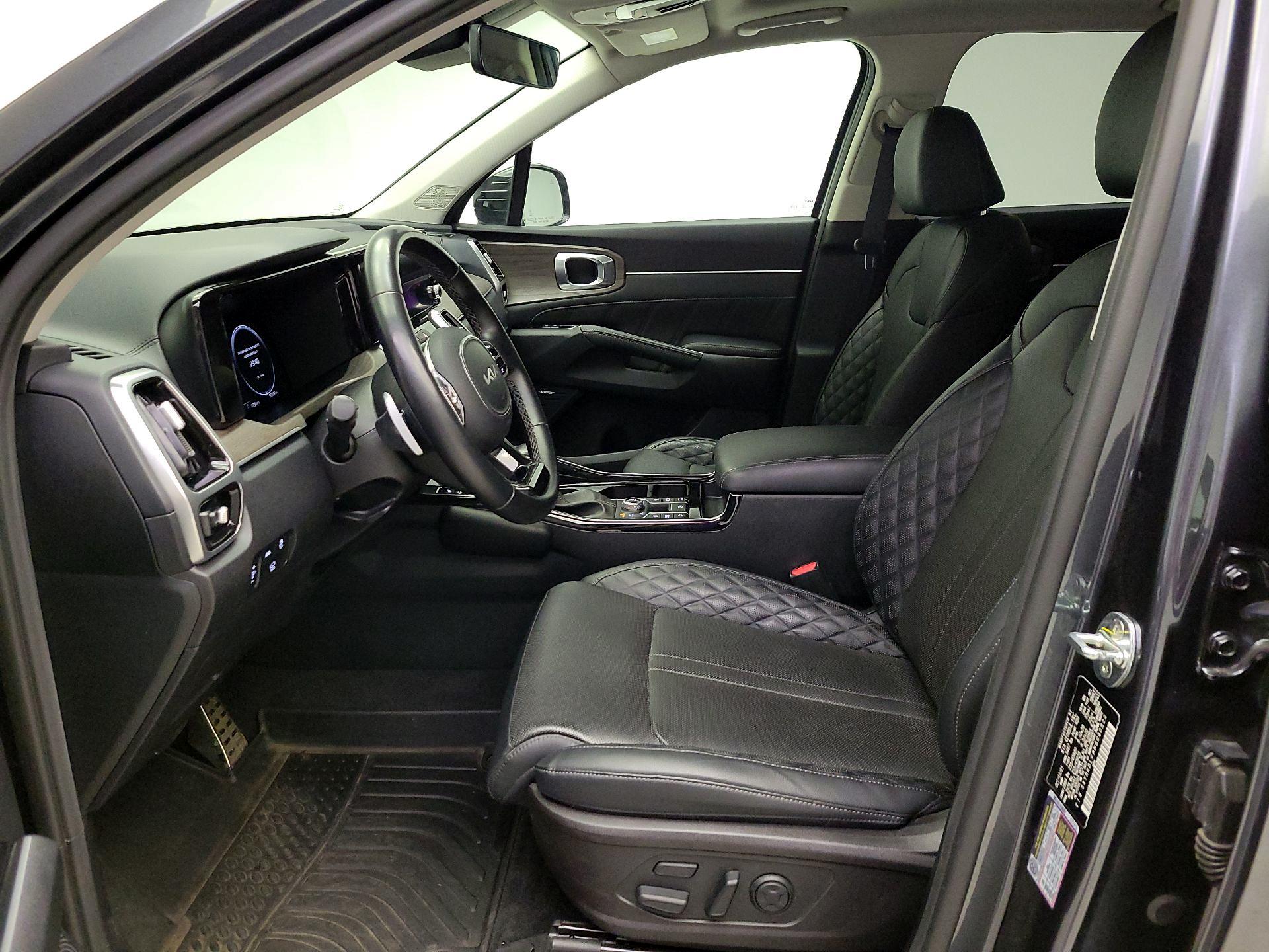 Thumbnail: 2022 Kia Sorento - 11