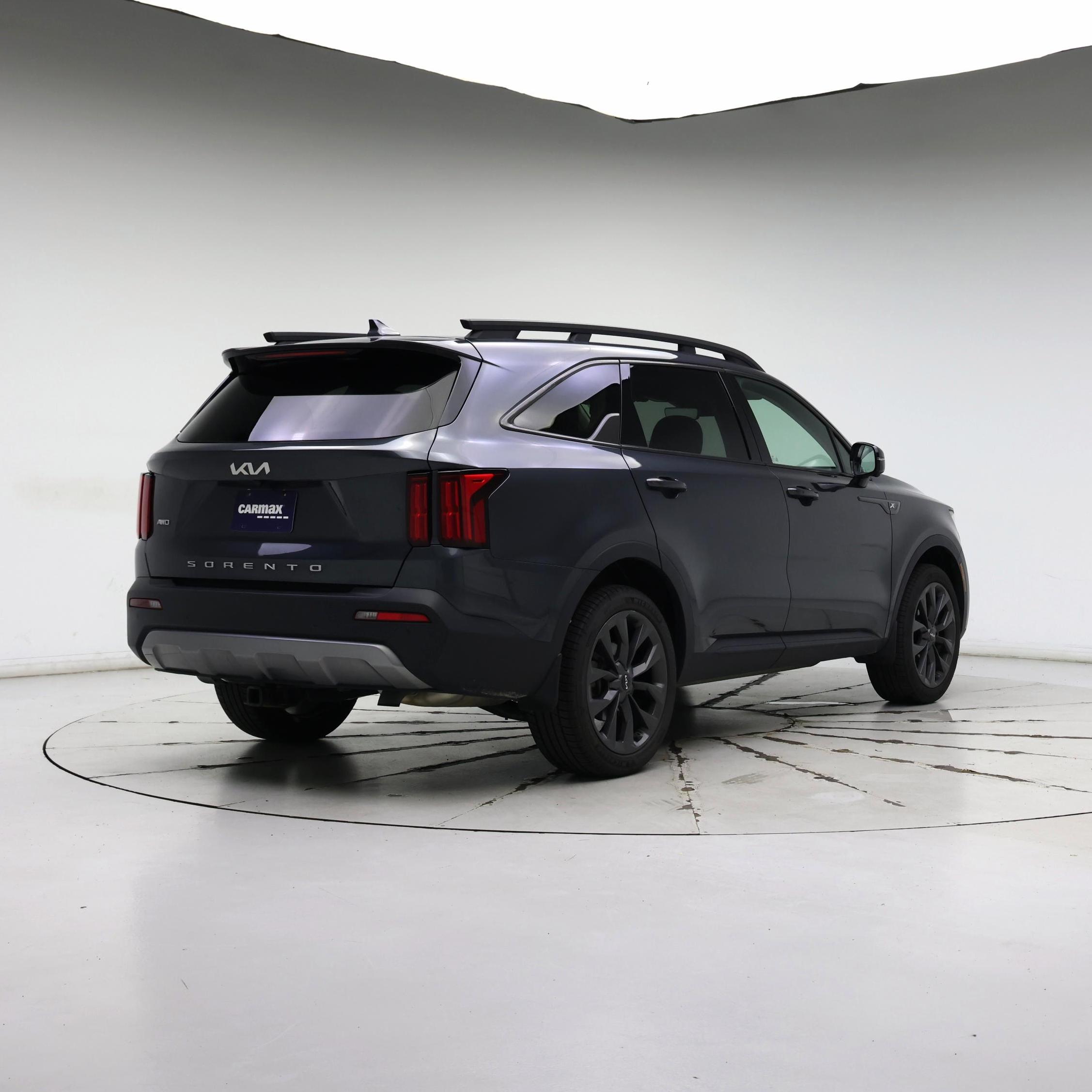 Thumbnail: 2022 Kia Sorento - 8