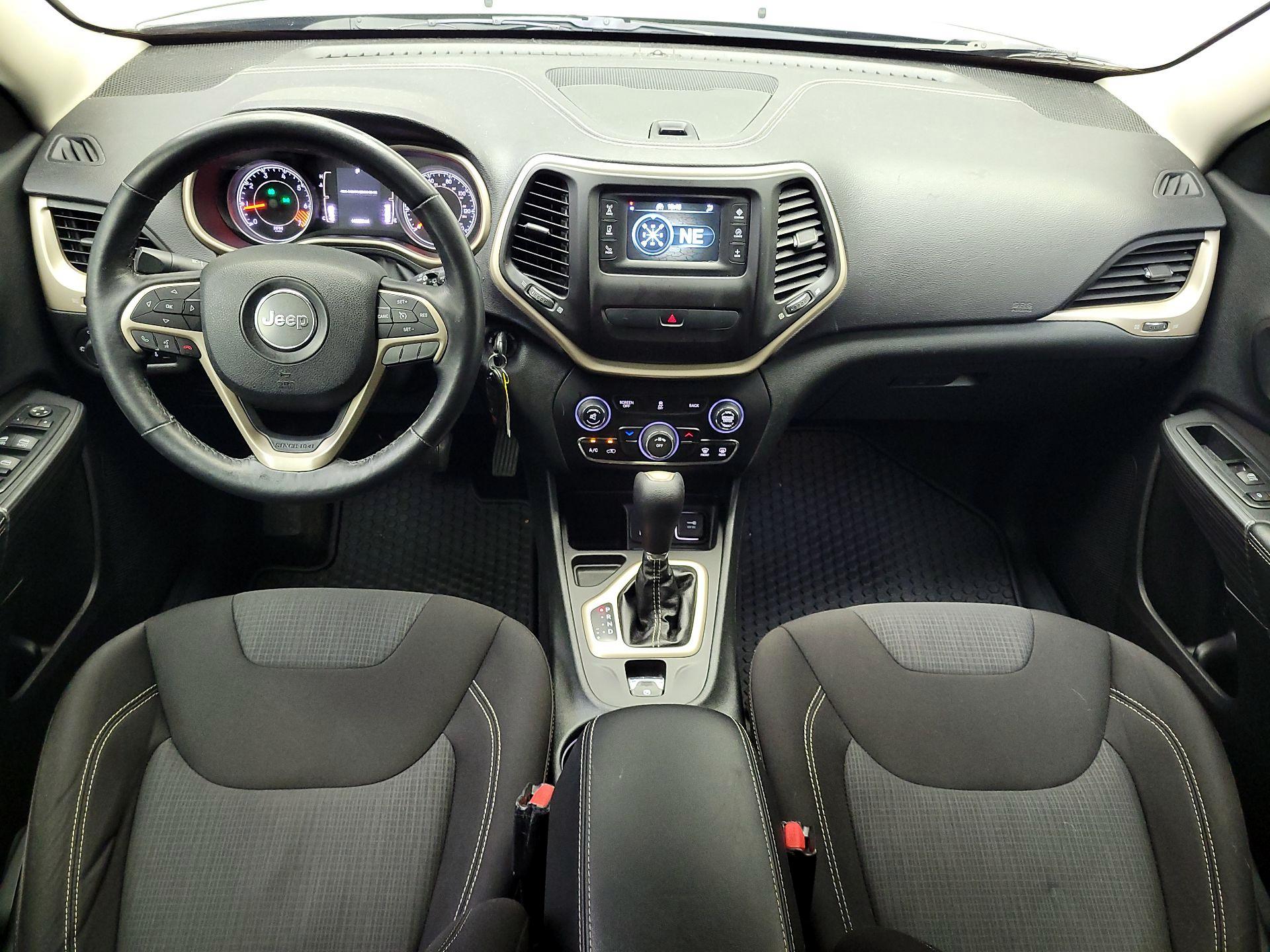 Thumbnail: 2015 Jeep Cherokee - 9