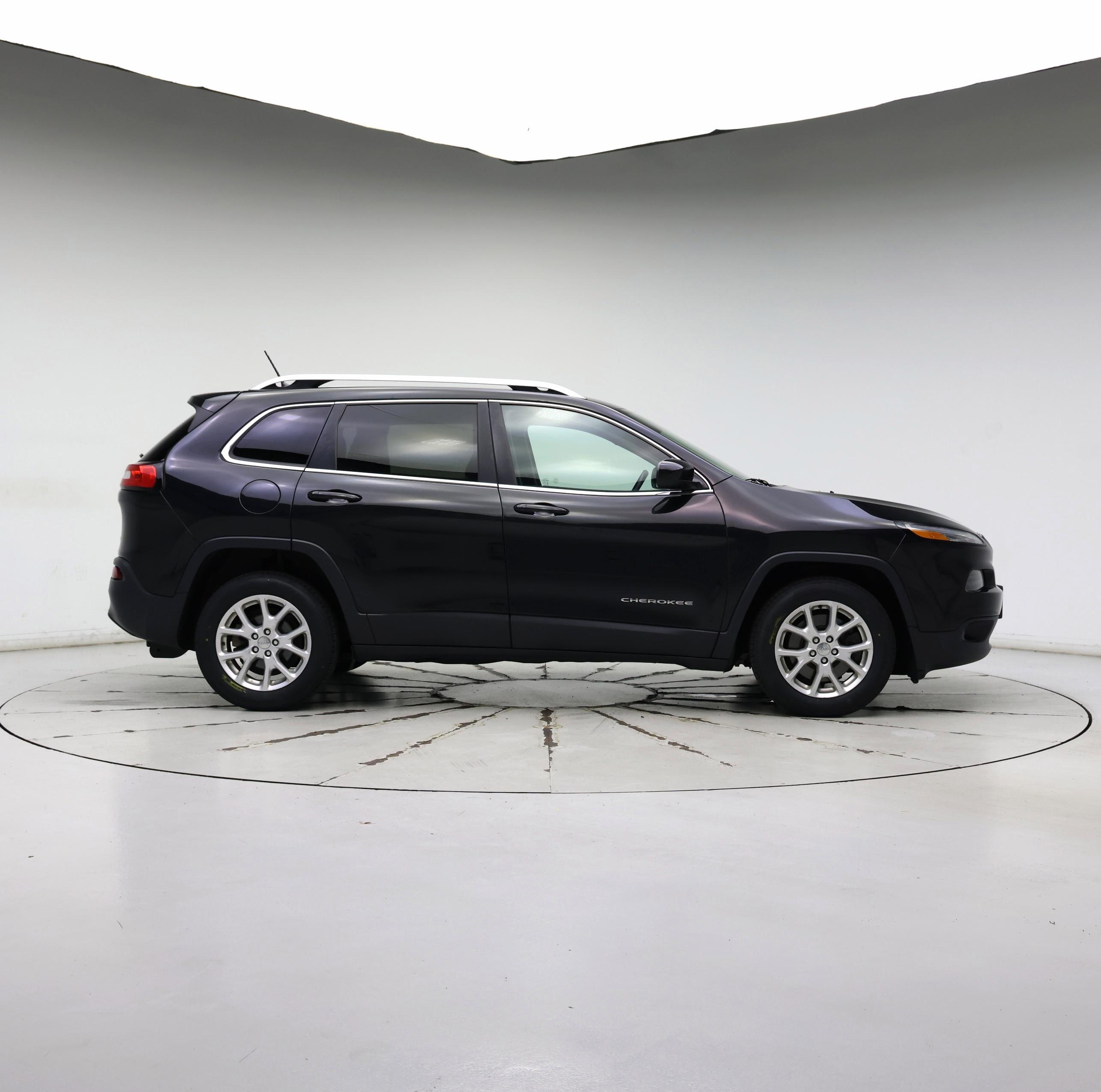 Thumbnail: 2015 Jeep Cherokee - 7