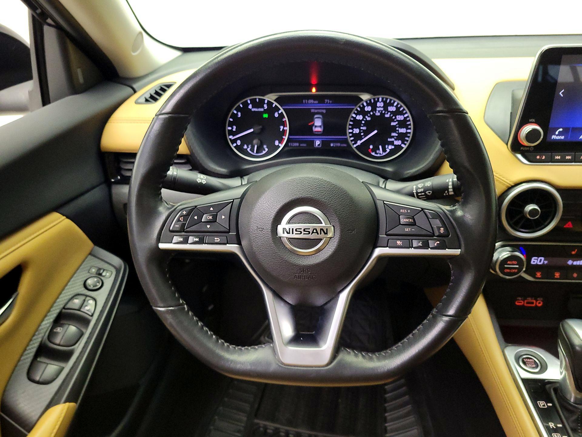 Thumbnail: 2021 Nissan Sentra - 10