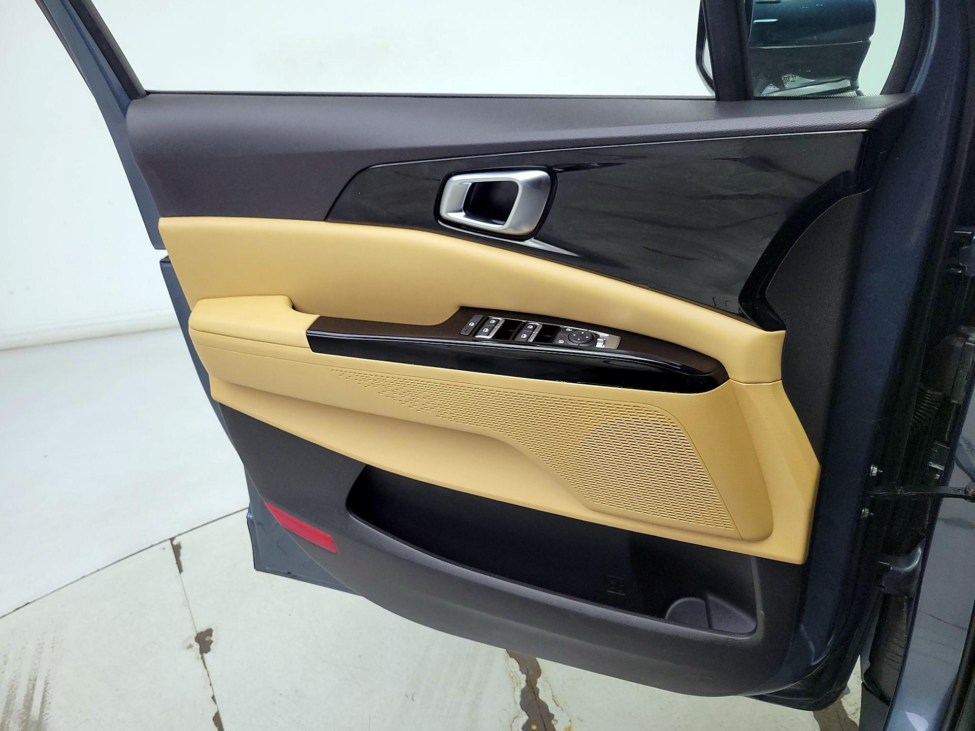 Thumbnail: 2024 Kia Carnival - 12