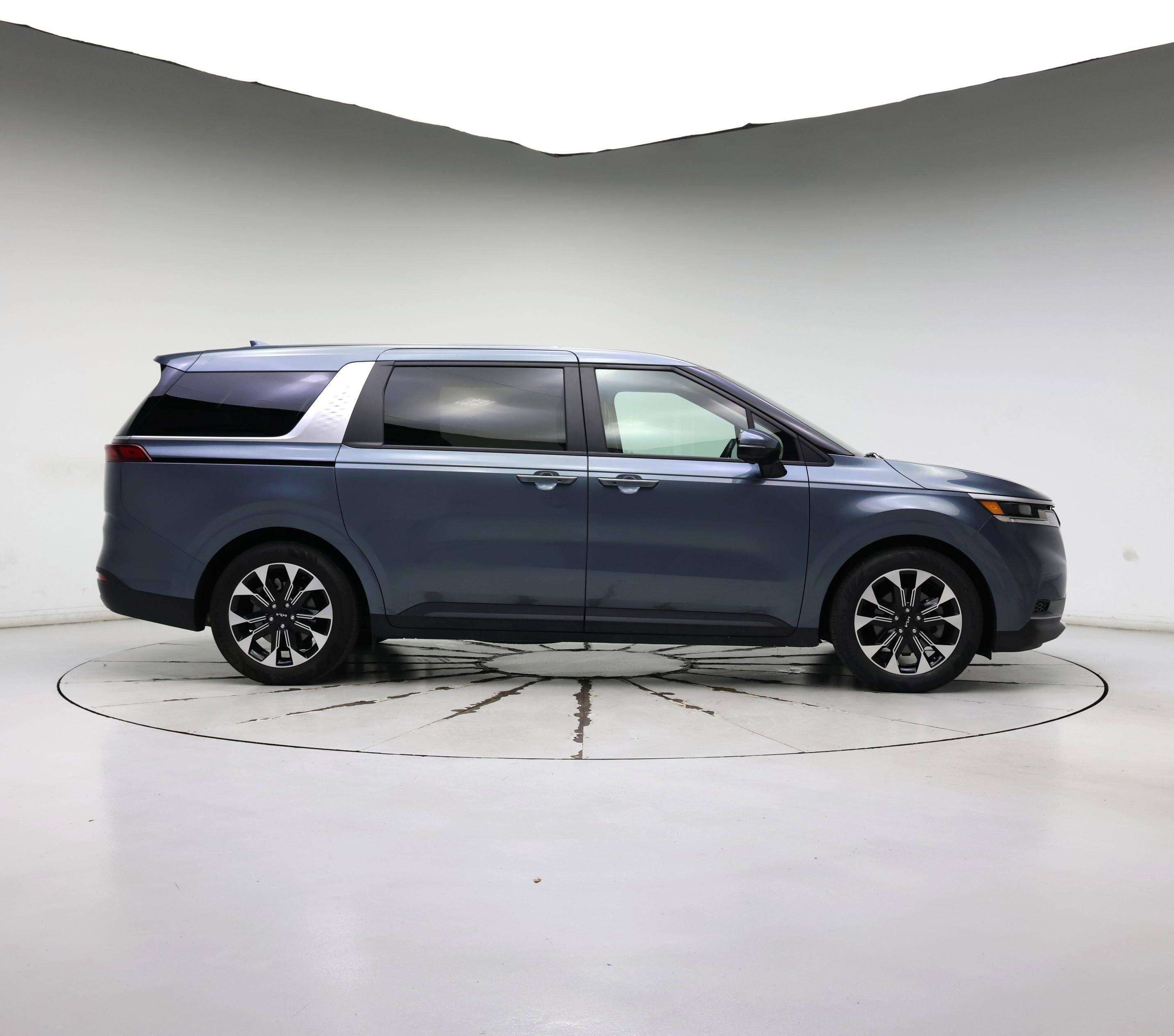 Thumbnail: 2024 Kia Carnival - 7