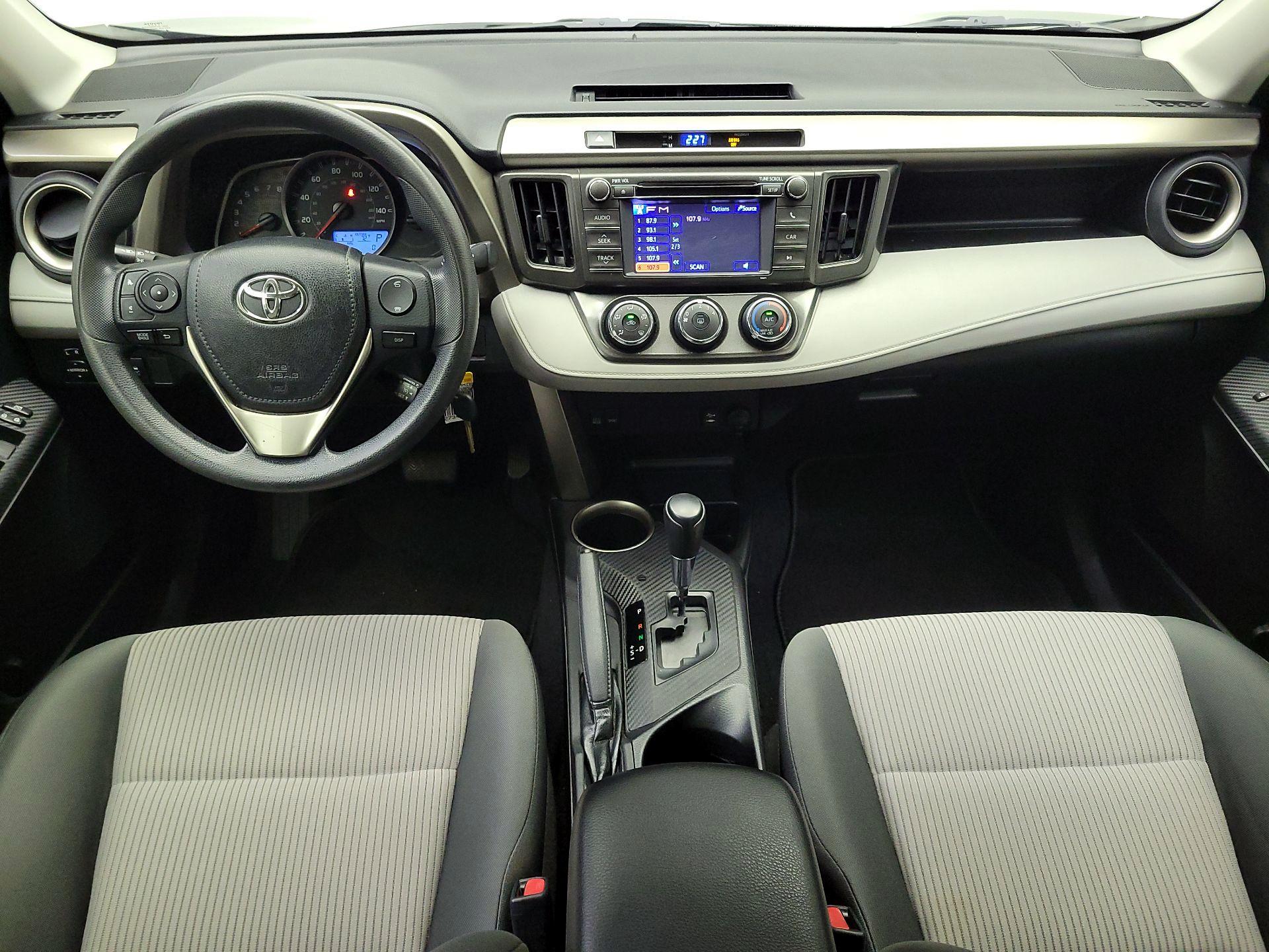 Thumbnail: 2013 Toyota RAV4 - 9