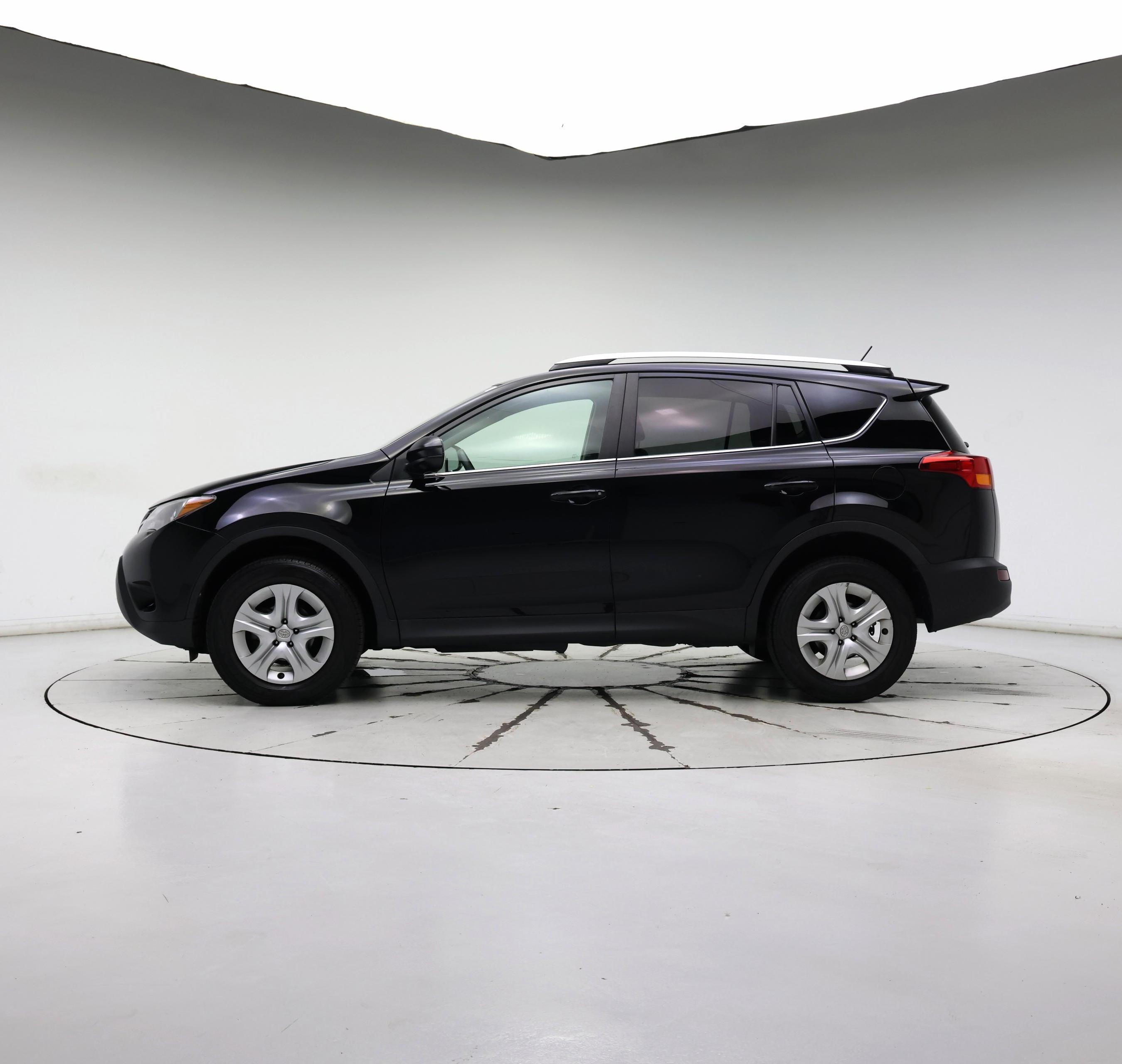Thumbnail: 2013 Toyota RAV4 - 3