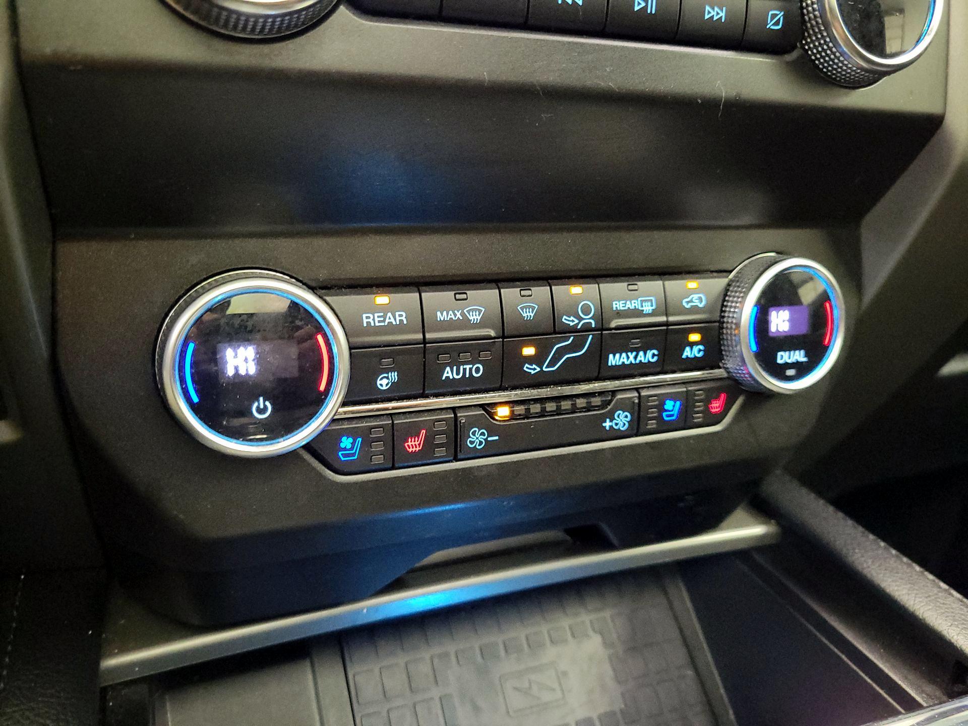 Thumbnail: 2020 Ford Expedition - 17