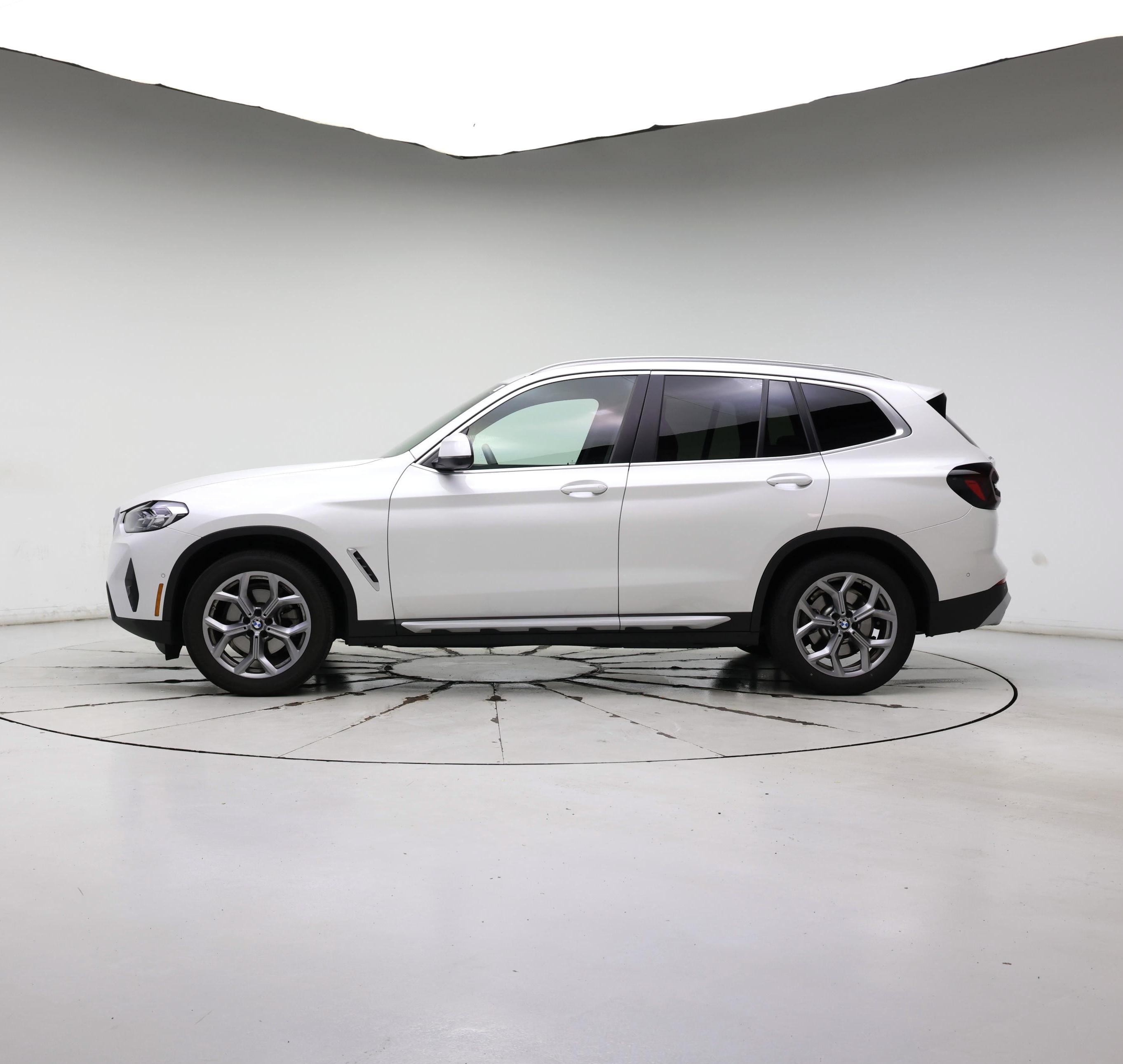 Thumbnail: 2023 BMW X3 - 3
