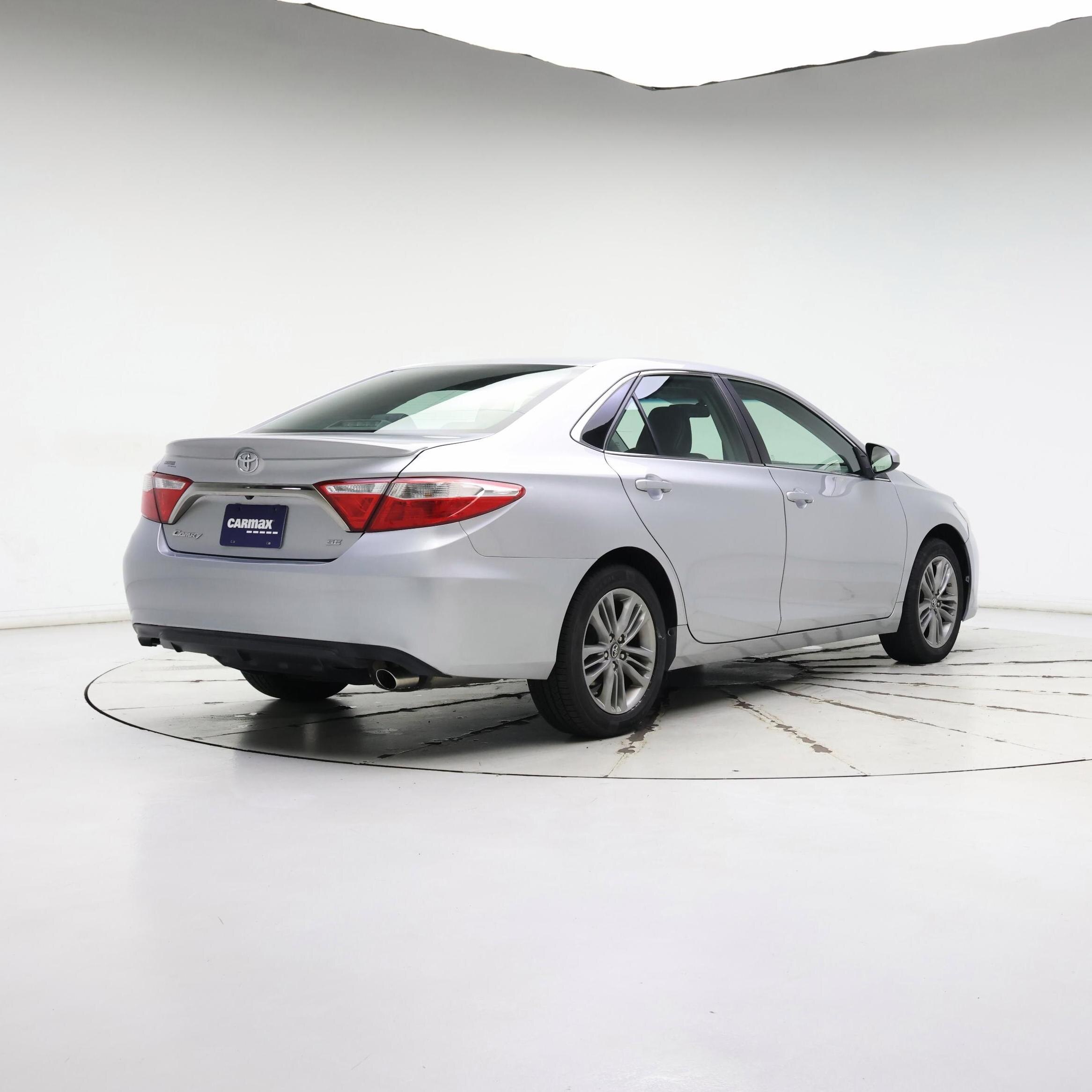 Thumbnail: 2017 Toyota Camry - 8