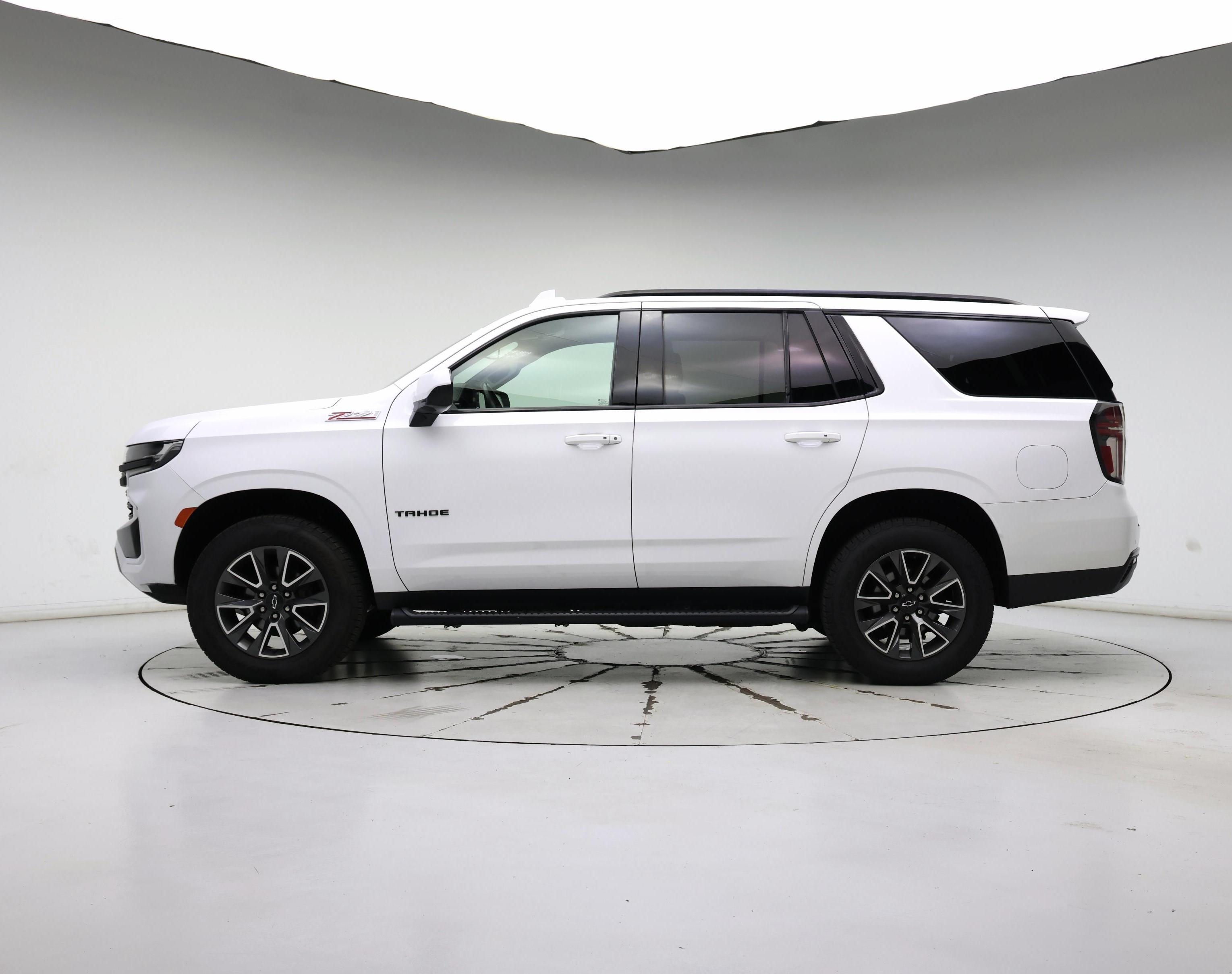 Thumbnail: 2021 Chevrolet Tahoe - 3