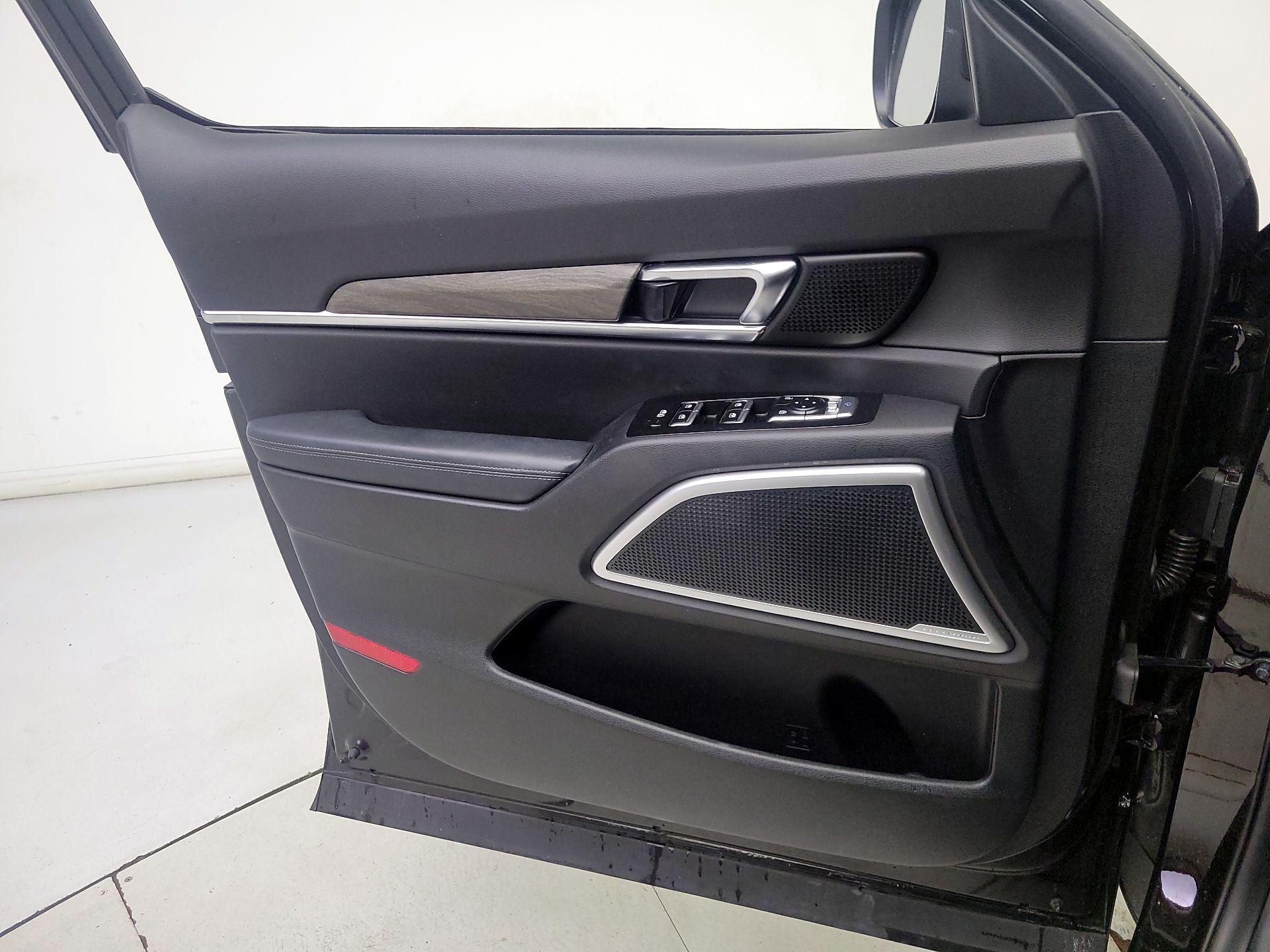 Thumbnail: 2022 Kia Telluride - 12