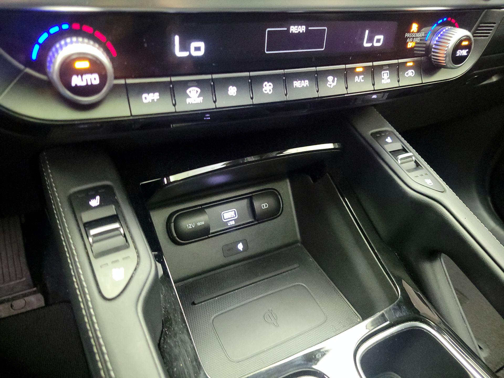 Thumbnail: 2022 Kia Telluride - 17