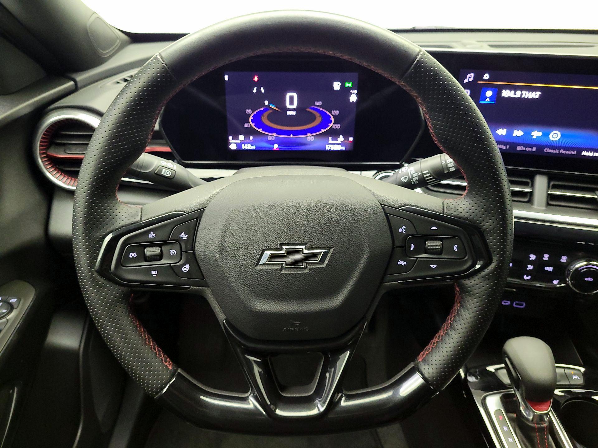 Thumbnail: 2025 Chevrolet Trax - 10