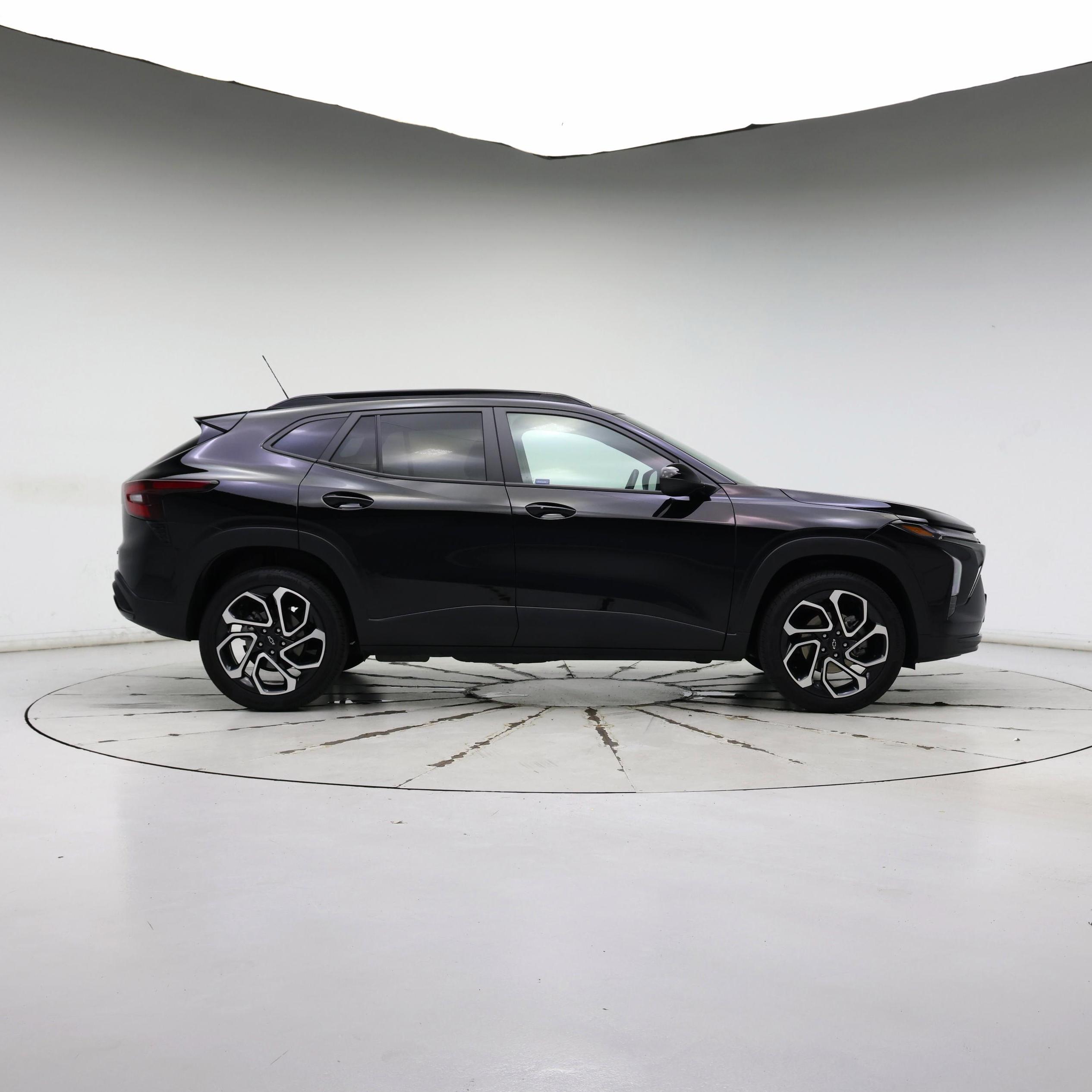 Thumbnail: 2025 Chevrolet Trax - 7
