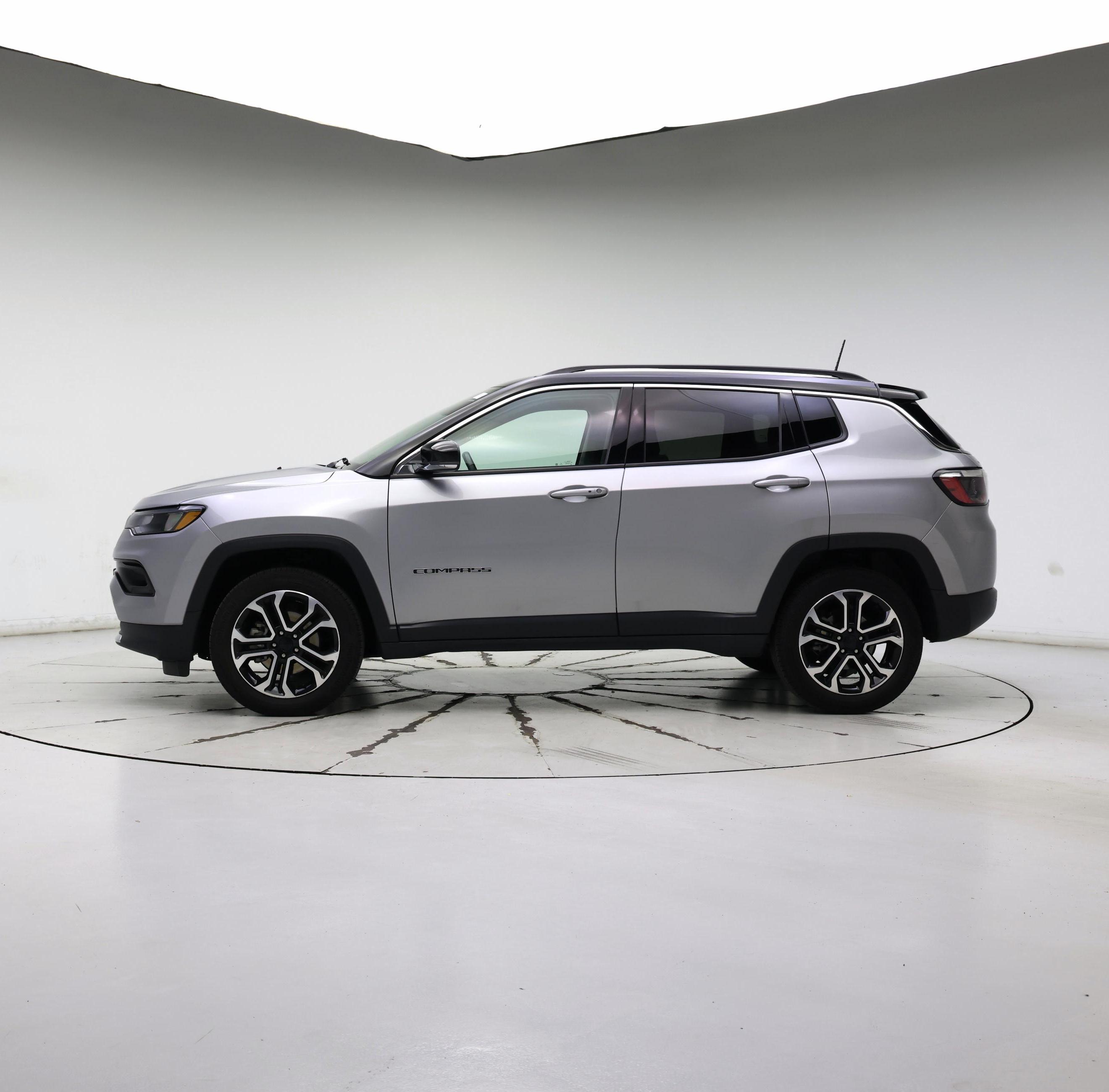 Thumbnail: 2022 Jeep Compass - 3