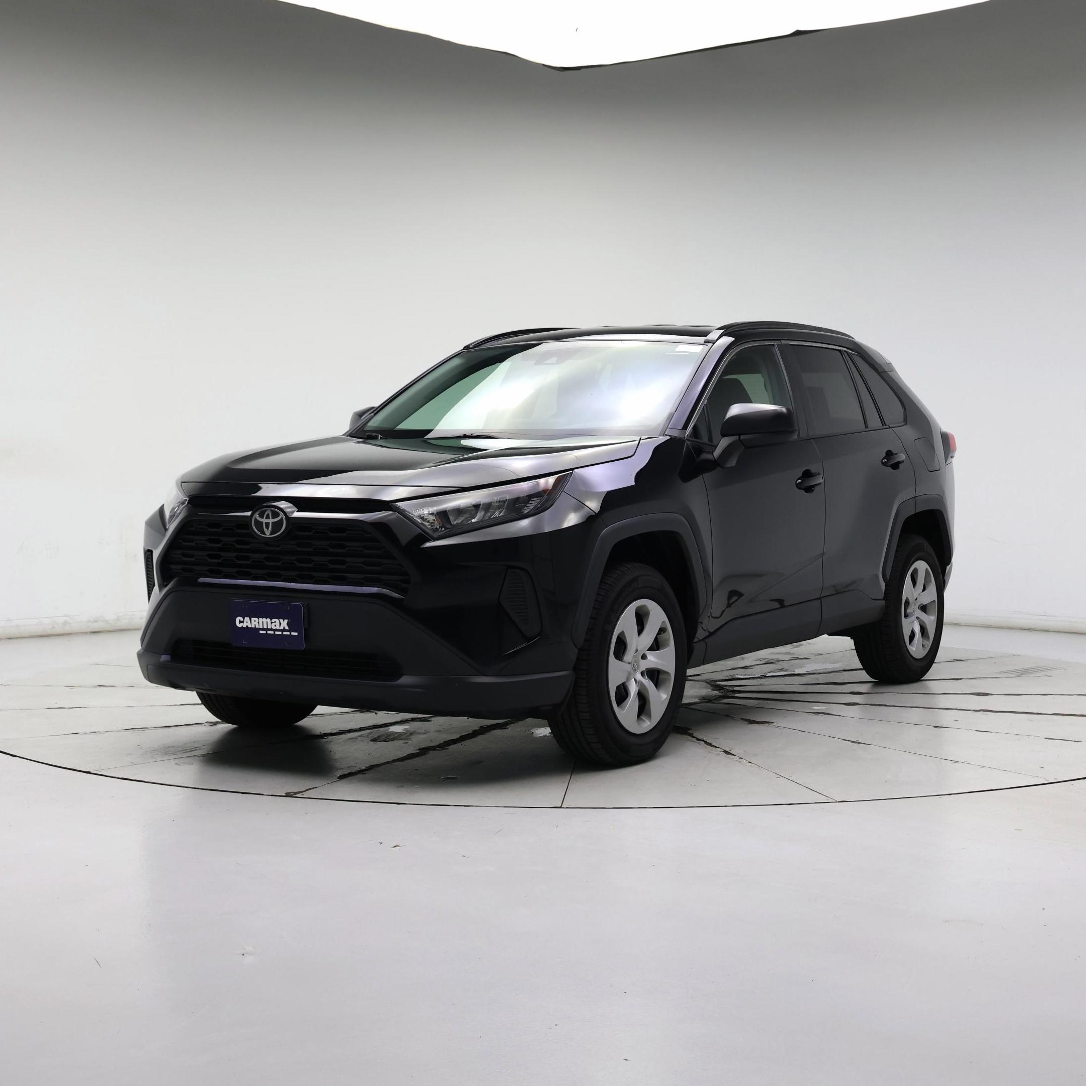 Thumbnail: 2021 Toyota RAV4 - 4