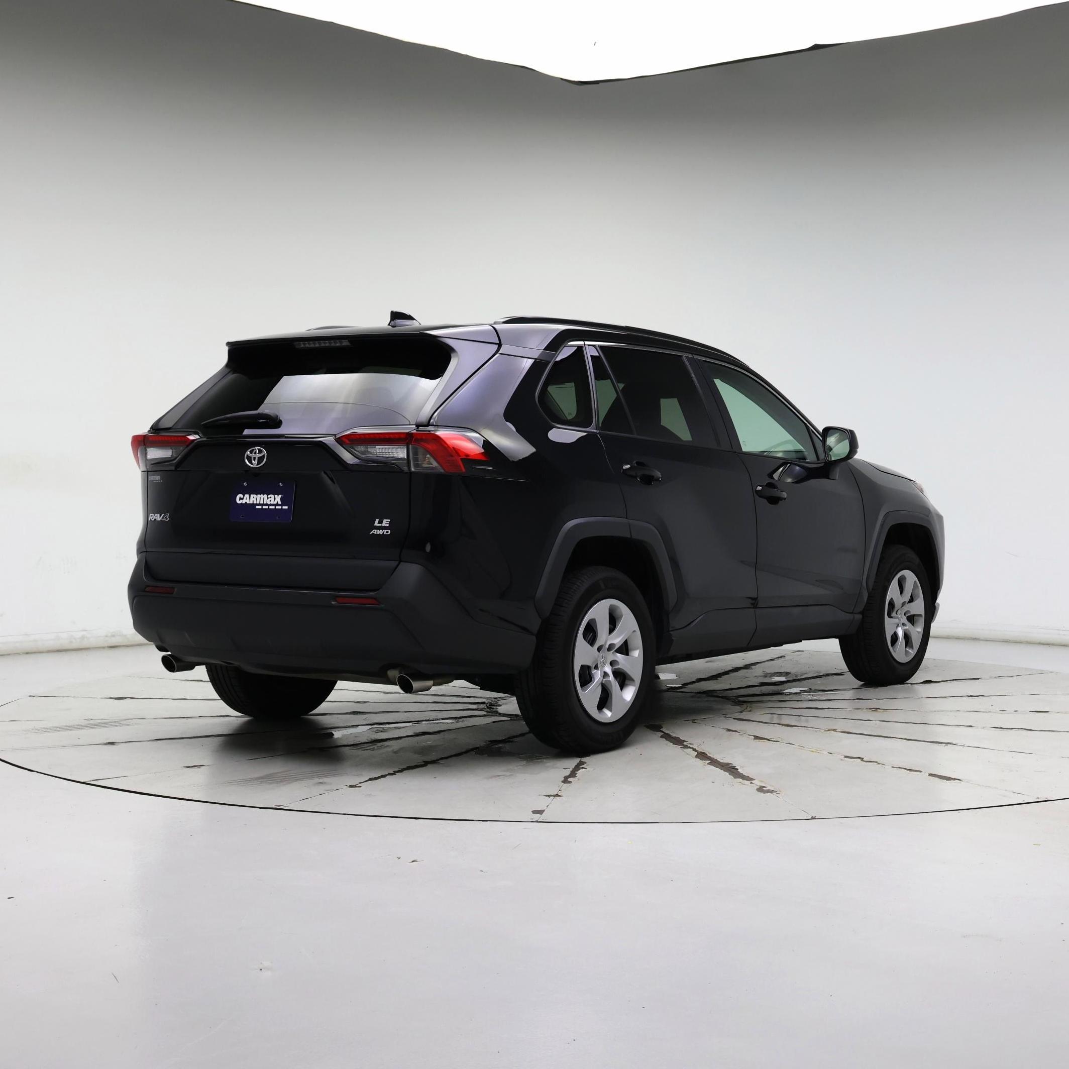 Thumbnail: 2021 Toyota RAV4 - 8