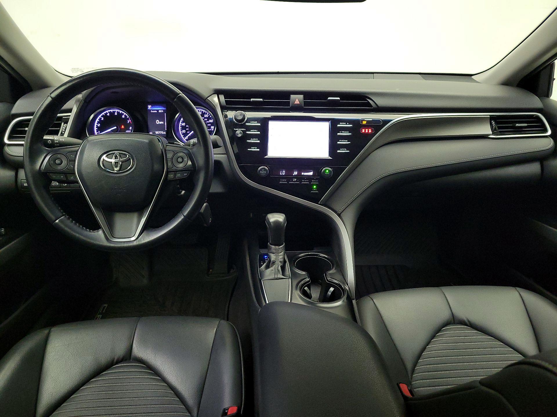 Thumbnail: 2018 Toyota Camry - 9