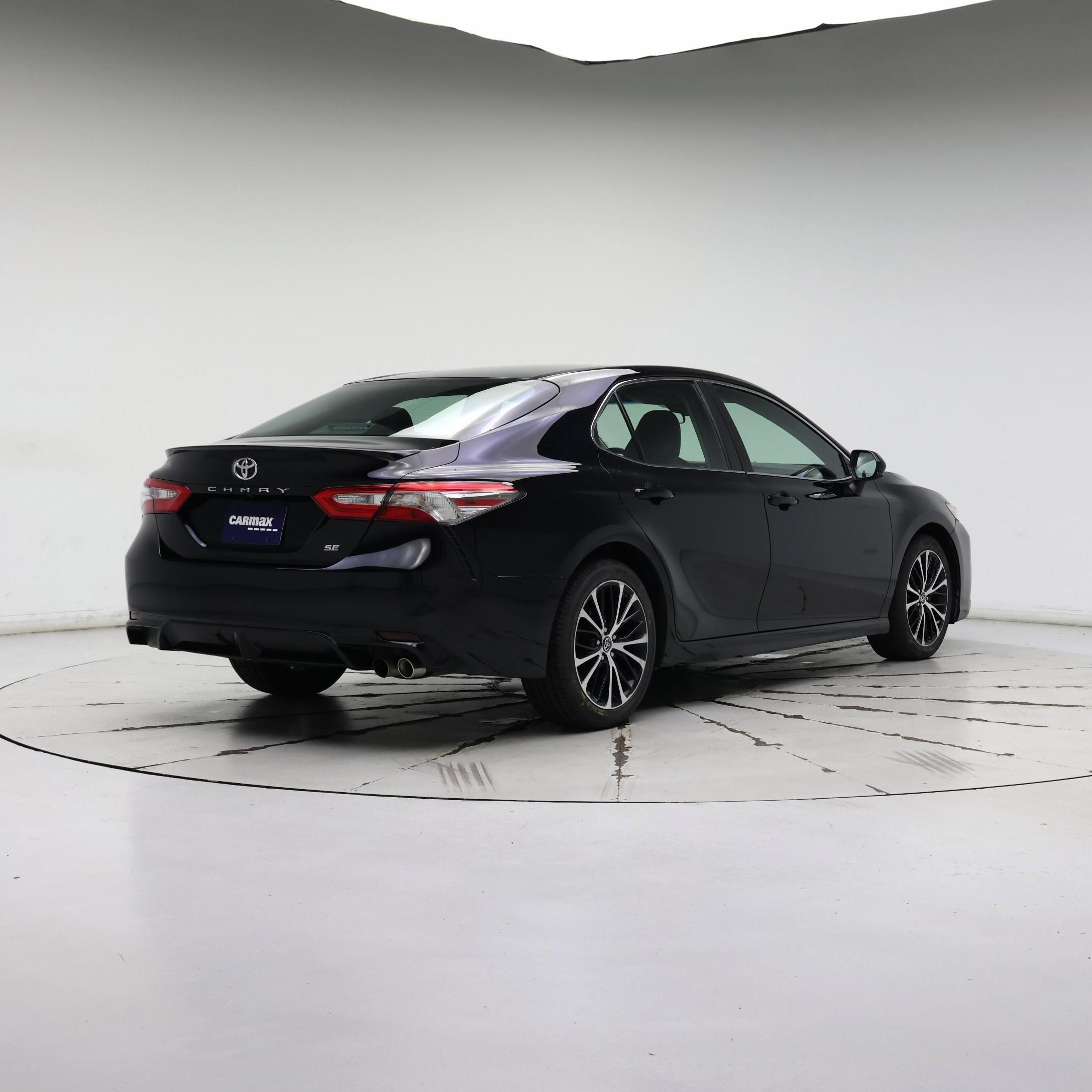 Thumbnail: 2018 Toyota Camry - 8