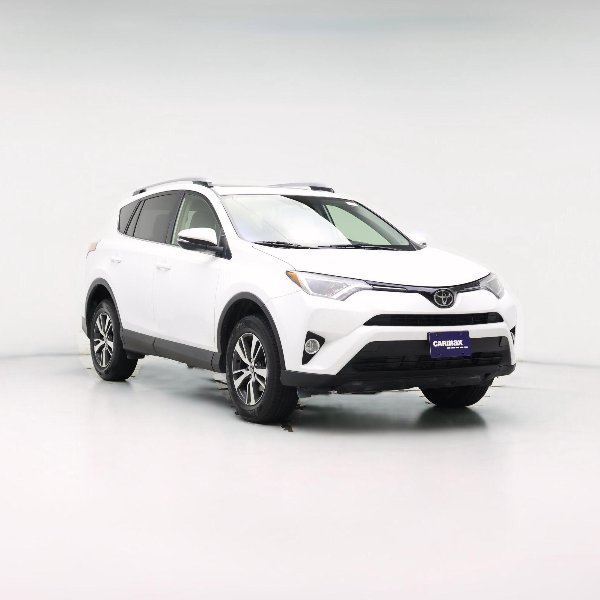 Thumbnail: 2017 Toyota RAV4 - 1