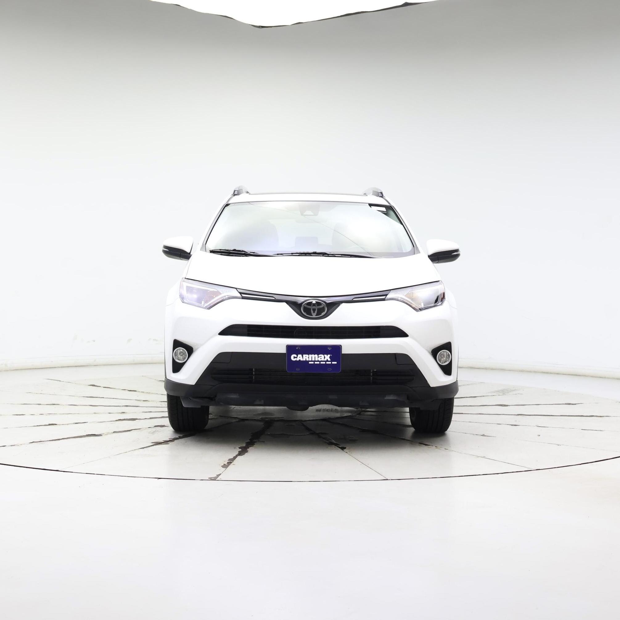 Thumbnail: 2017 Toyota RAV4 - 5