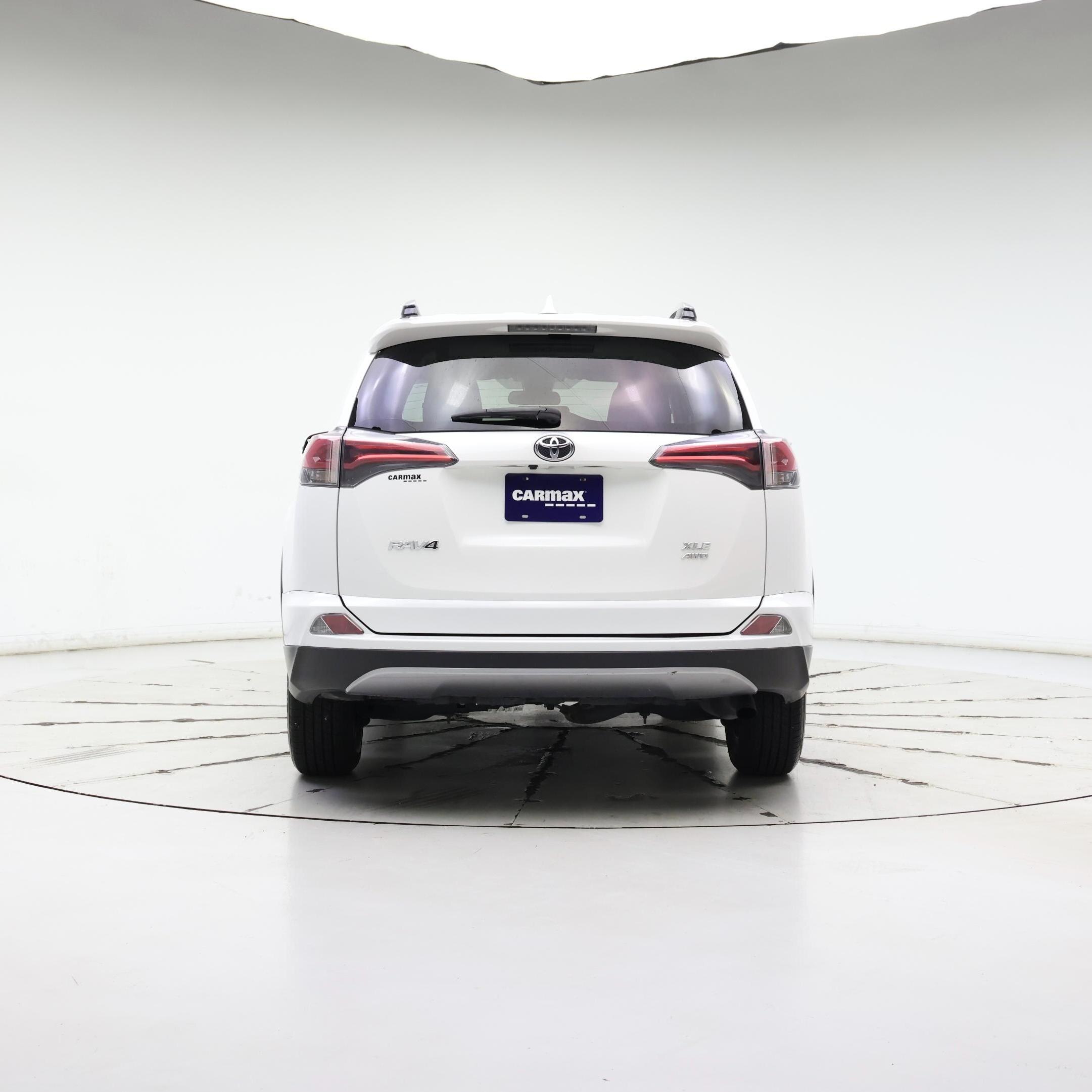 Thumbnail: 2017 Toyota RAV4 - 6