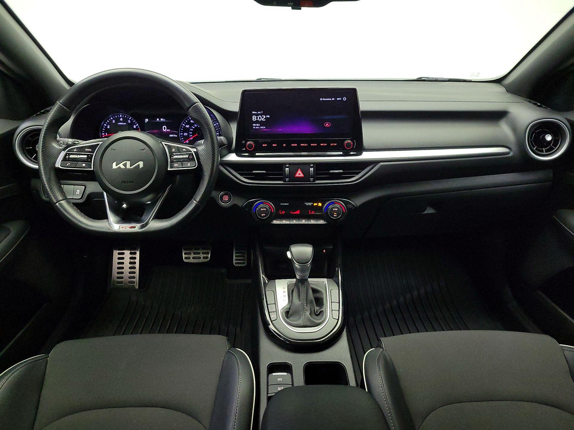 Thumbnail: 2024 Kia Forte - 9