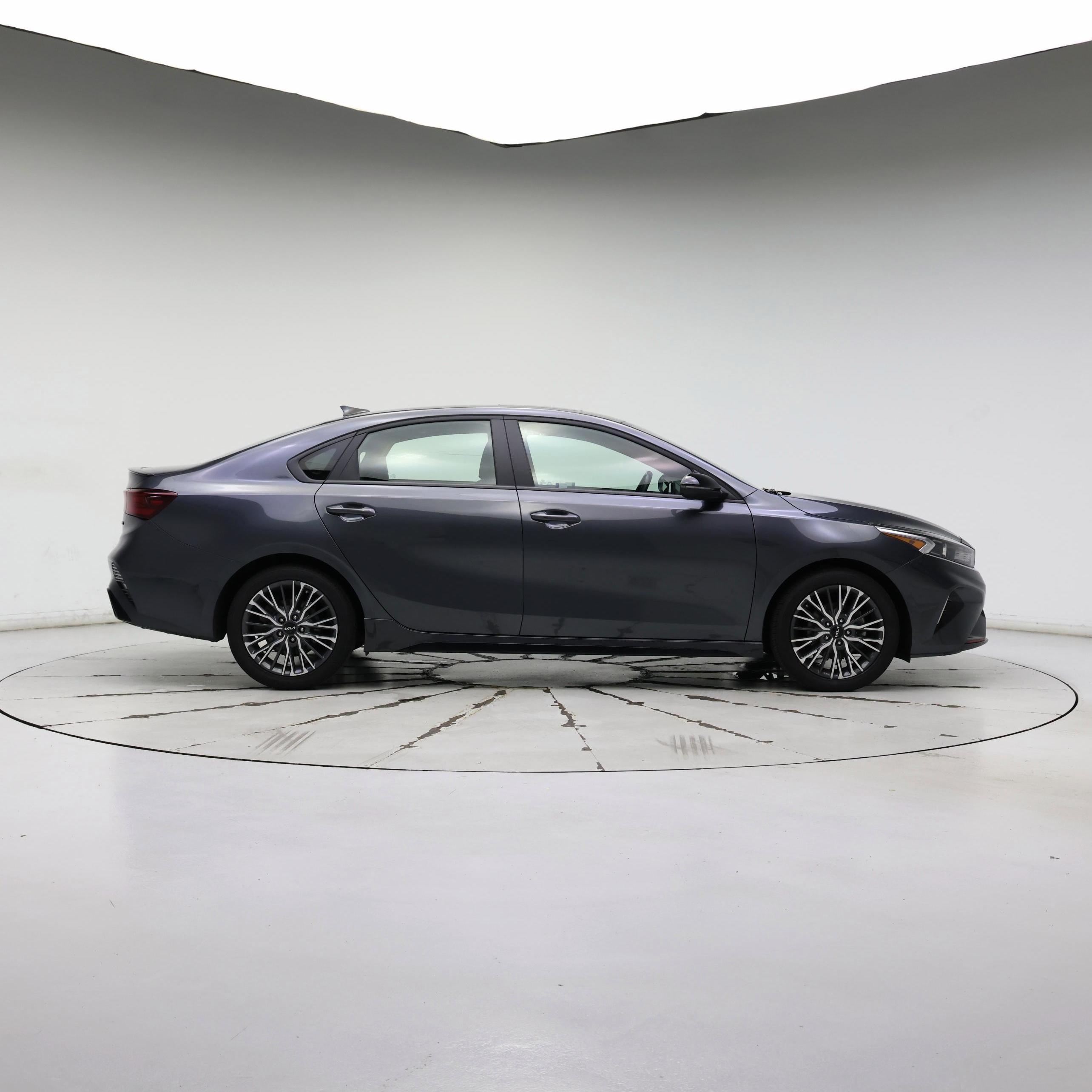 Thumbnail: 2024 Kia Forte - 7