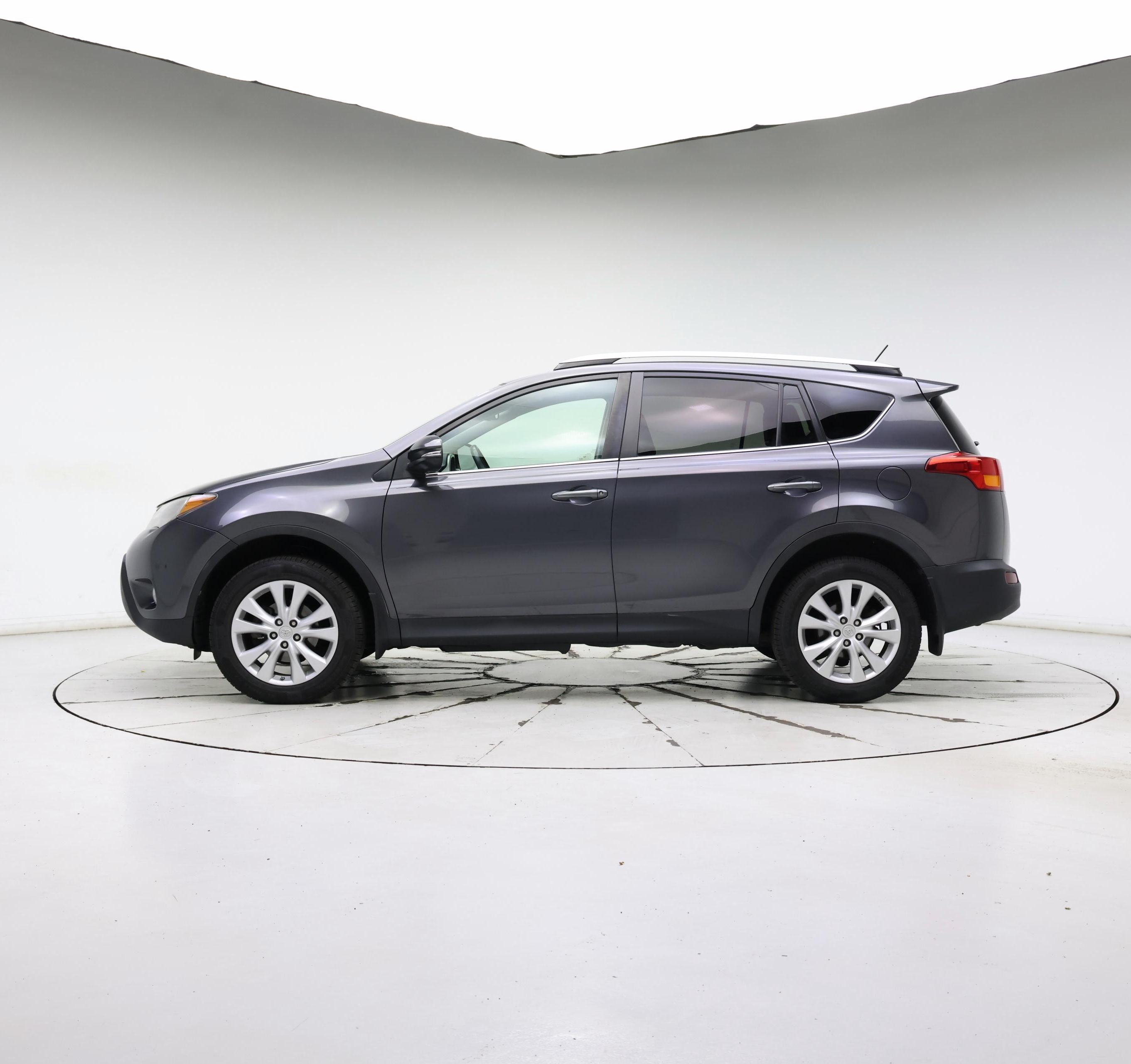Thumbnail: 2013 Toyota RAV4 - 3