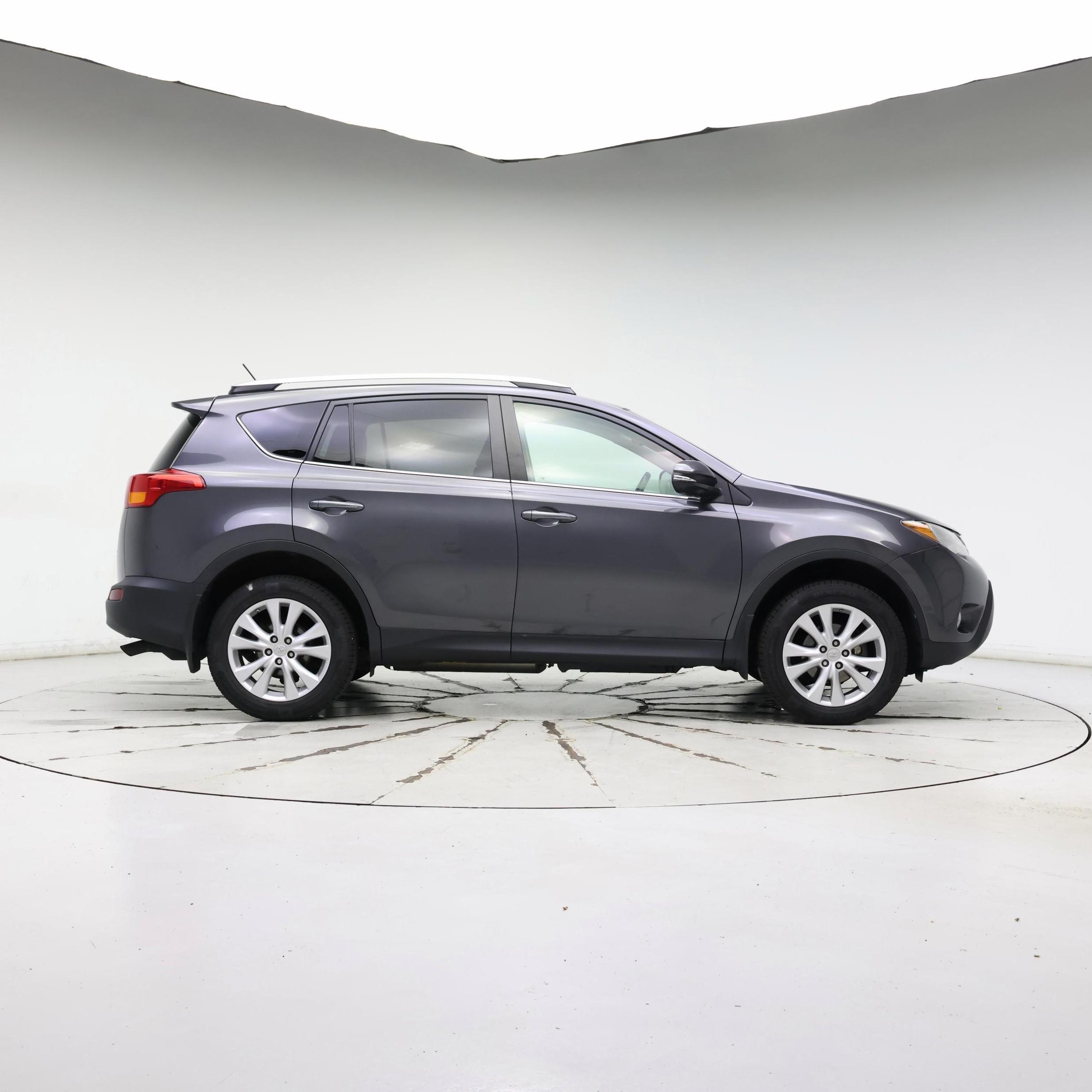 Thumbnail: 2013 Toyota RAV4 - 7