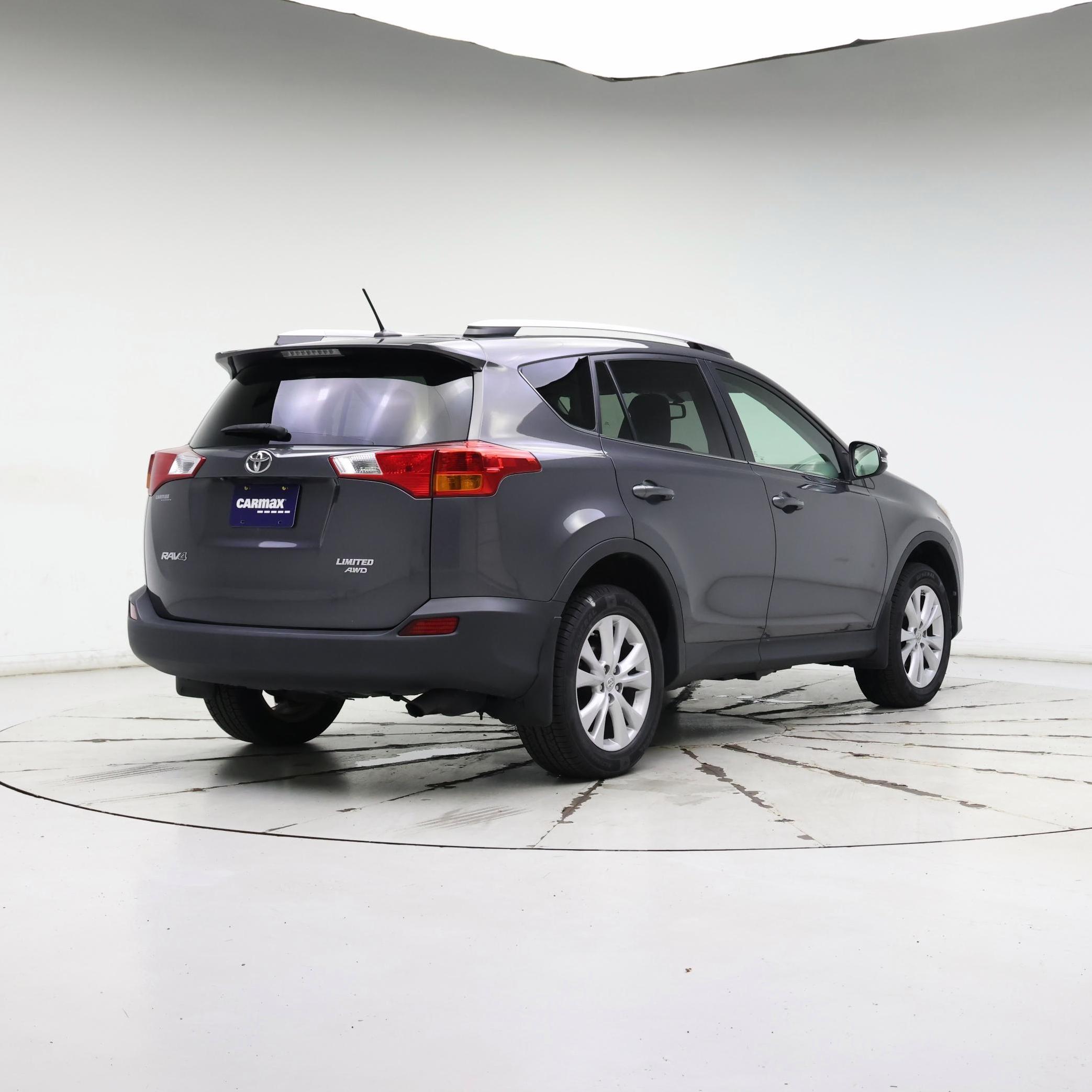 Thumbnail: 2013 Toyota RAV4 - 8