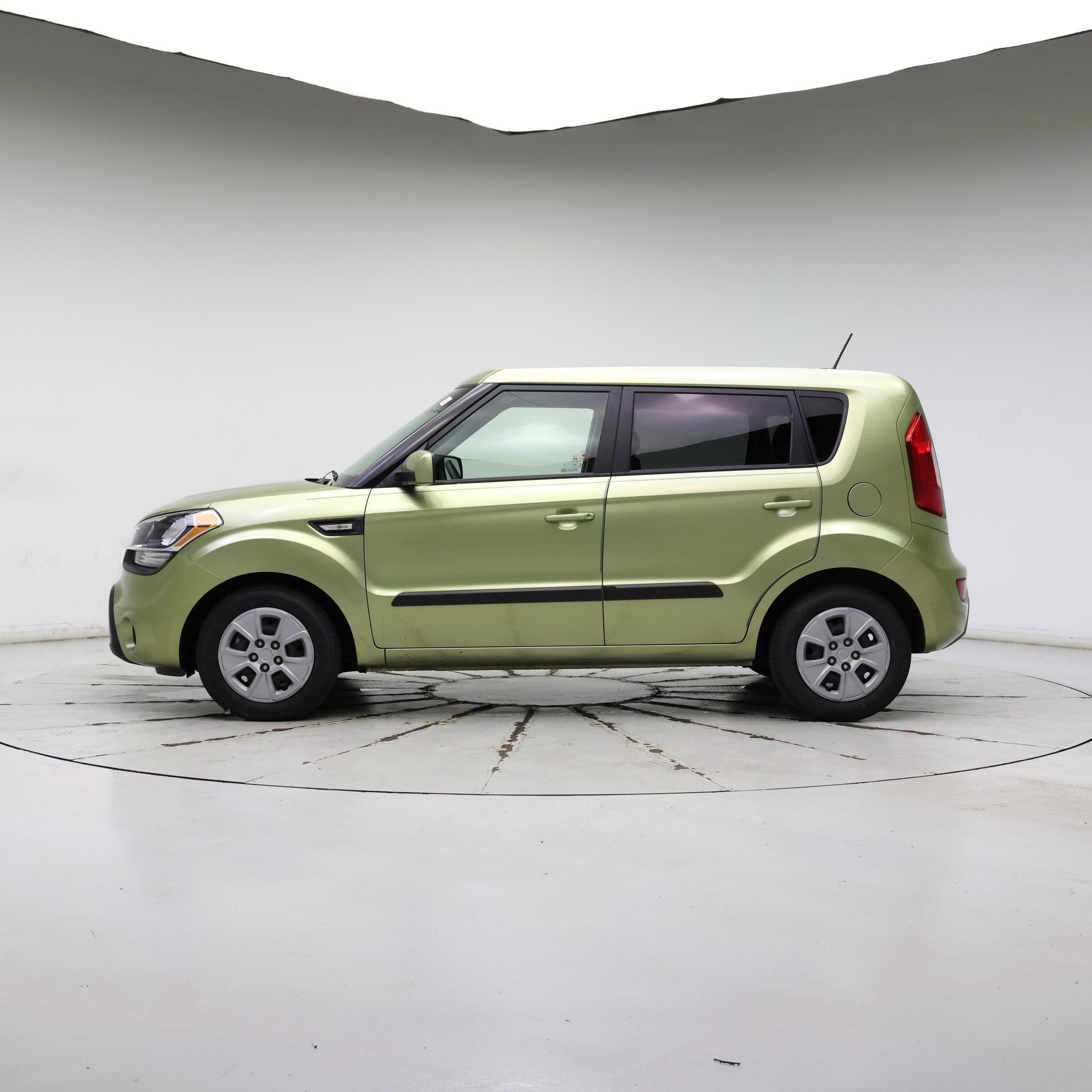 Thumbnail: 2013 Kia Soul - 3
