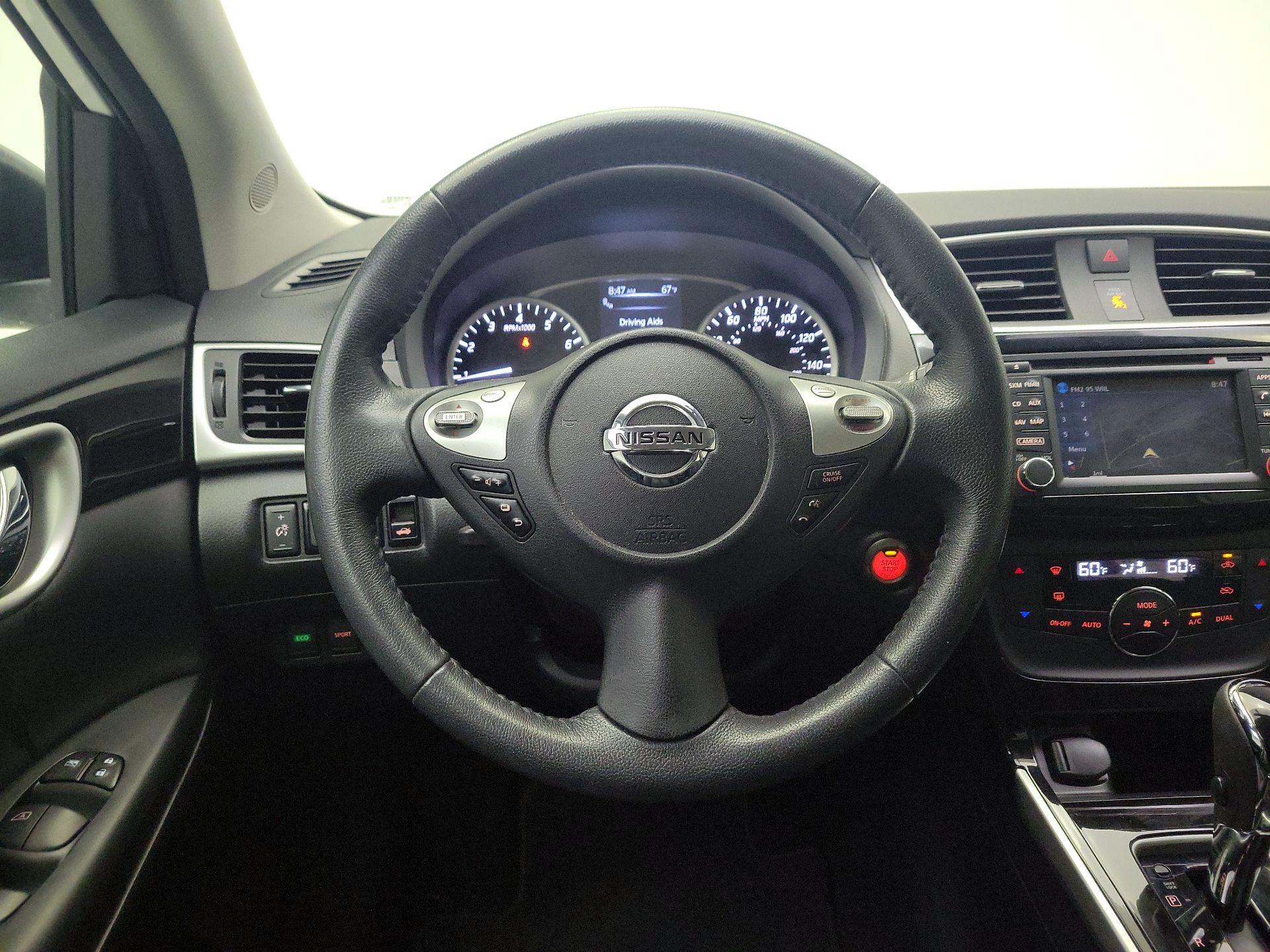 Thumbnail: 2017 Nissan Sentra - 10