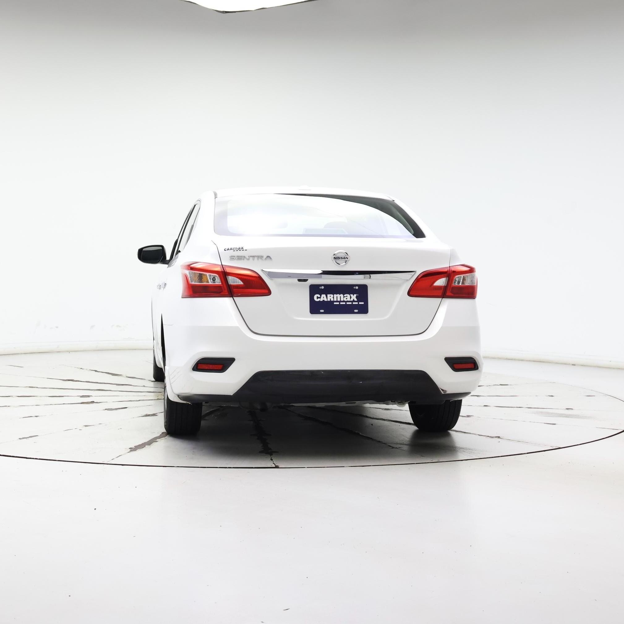 Thumbnail: 2017 Nissan Sentra - 6
