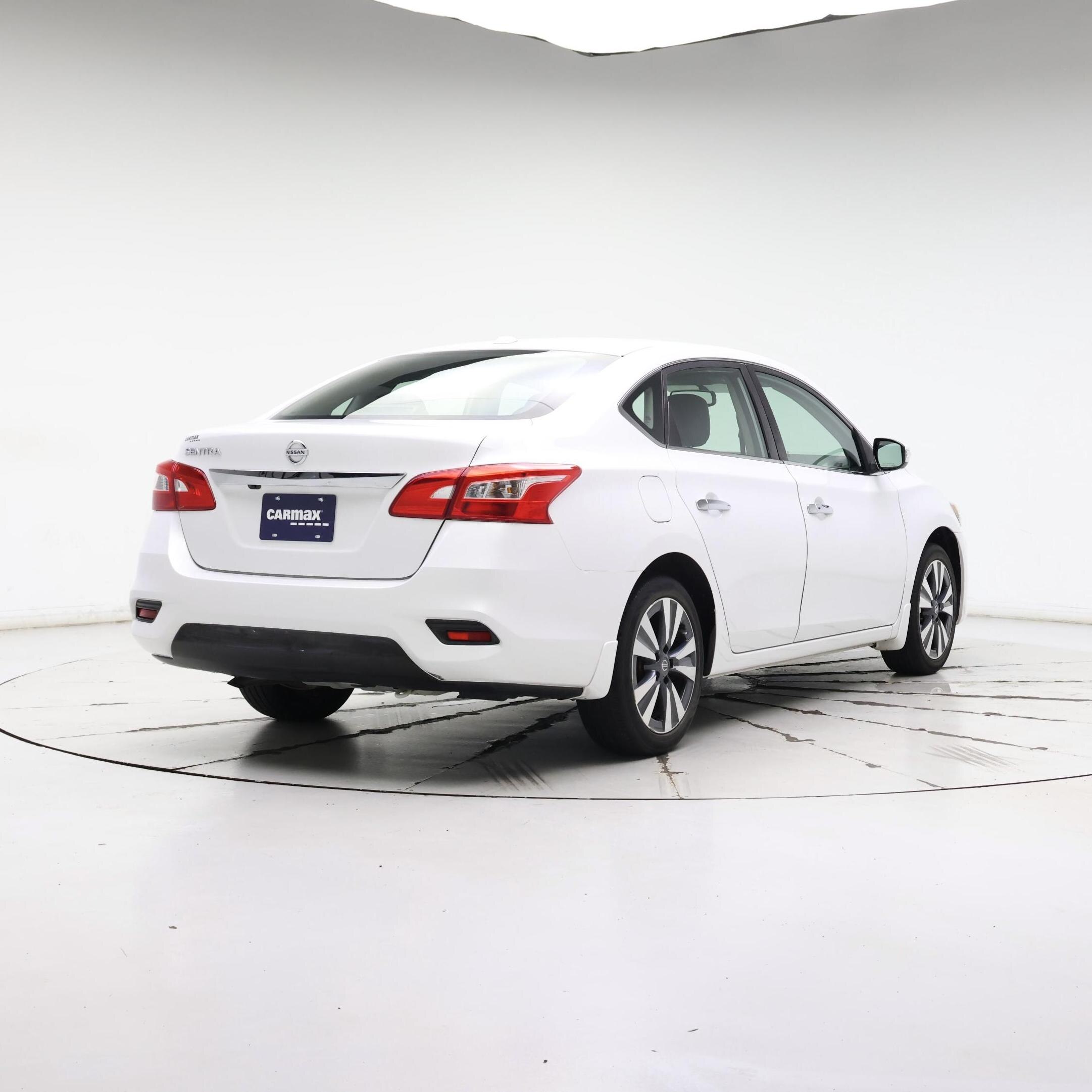 Thumbnail: 2017 Nissan Sentra - 8