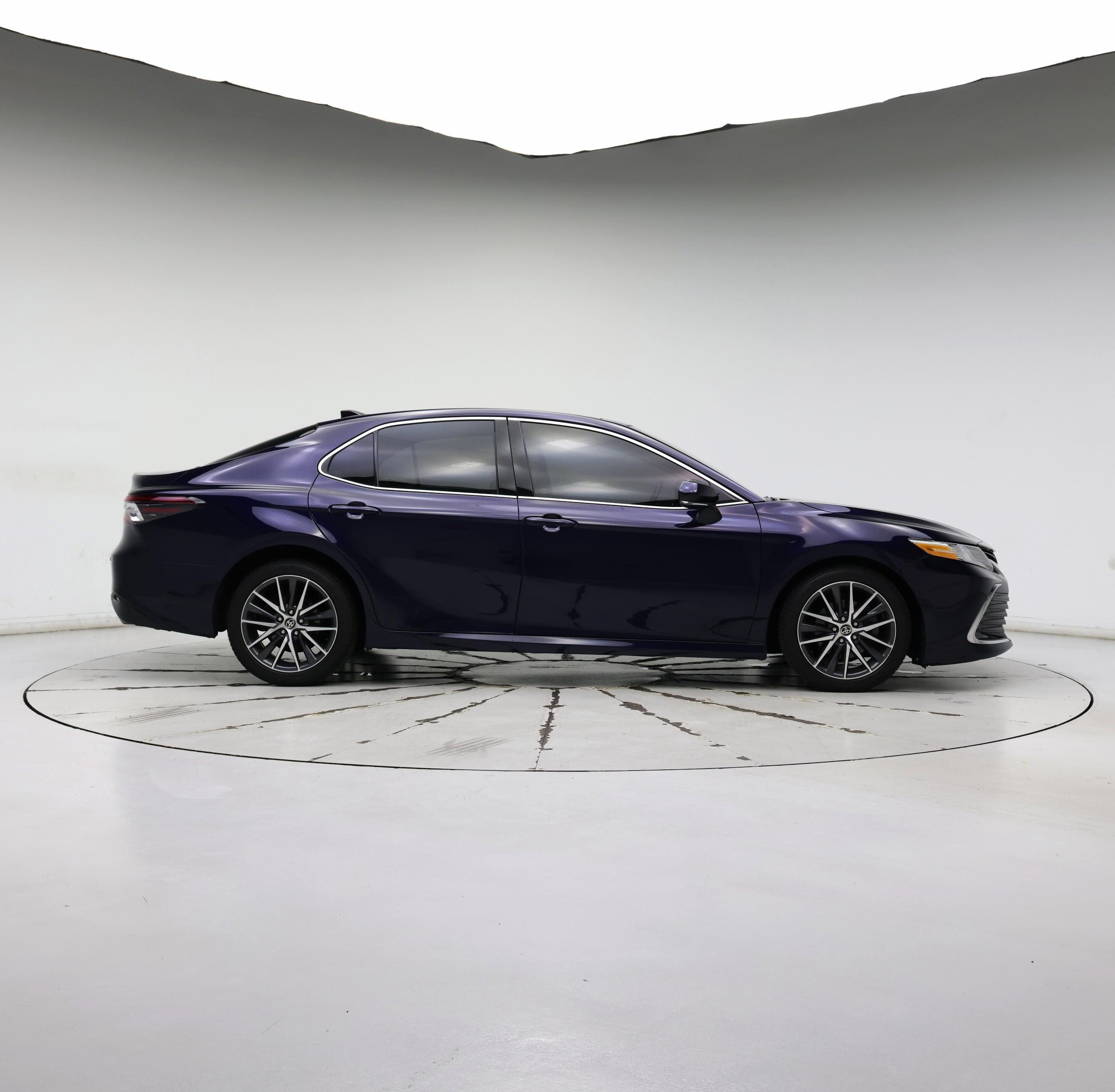 Thumbnail: 2021 Toyota Camry - 7