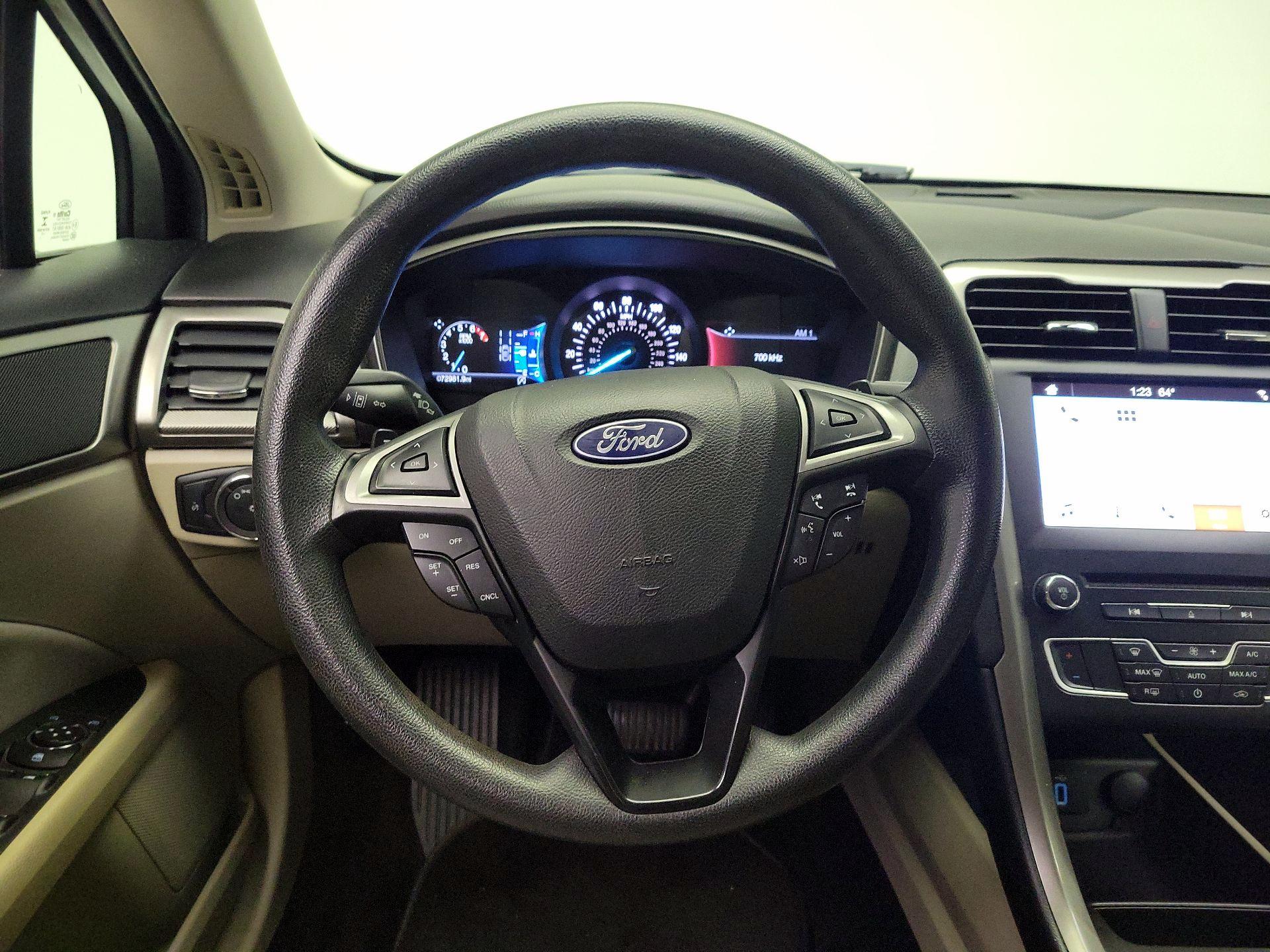 Thumbnail: 2018 Ford Fusion - 10