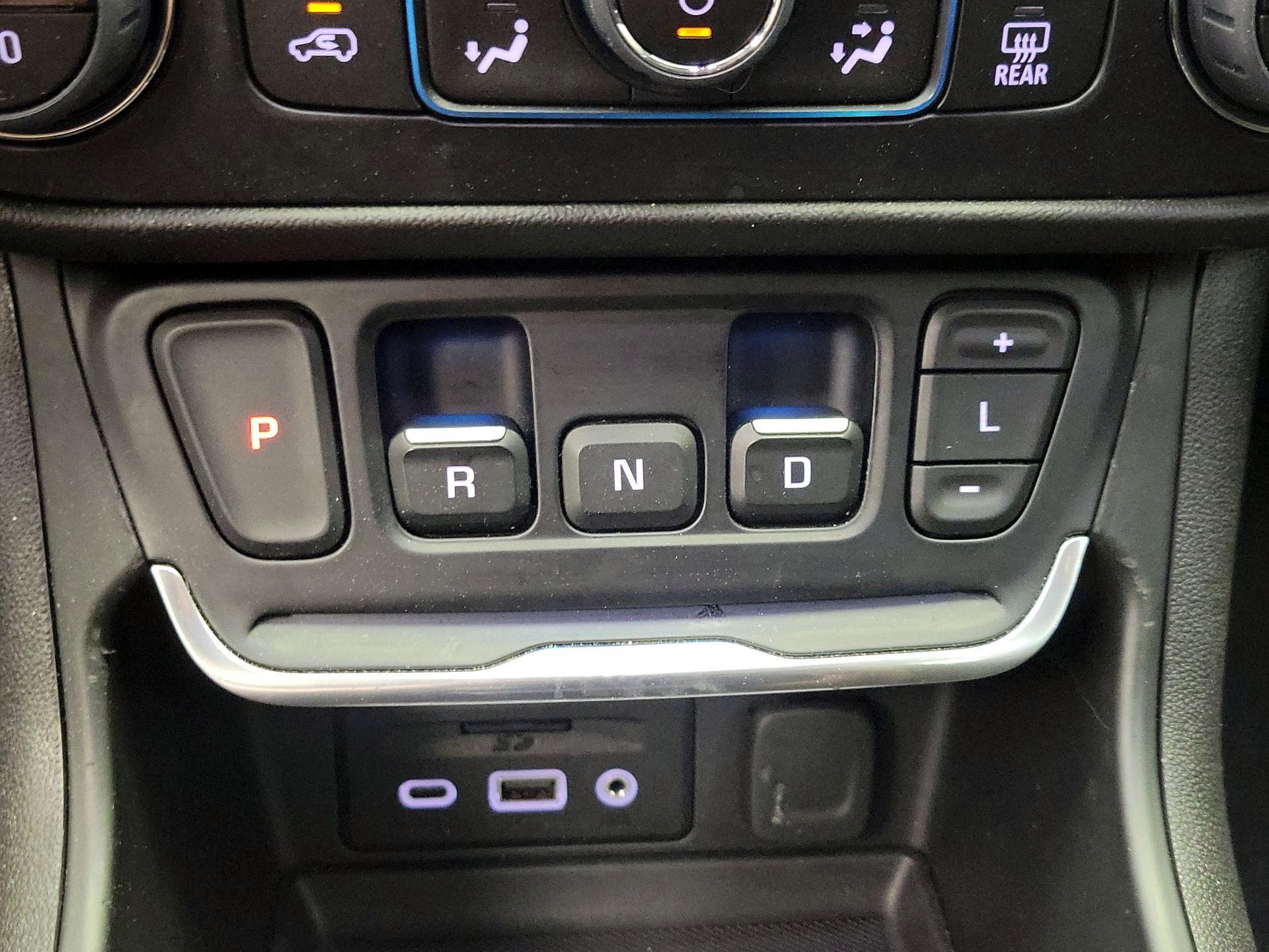 Thumbnail: 2020 GMC Terrain - 18