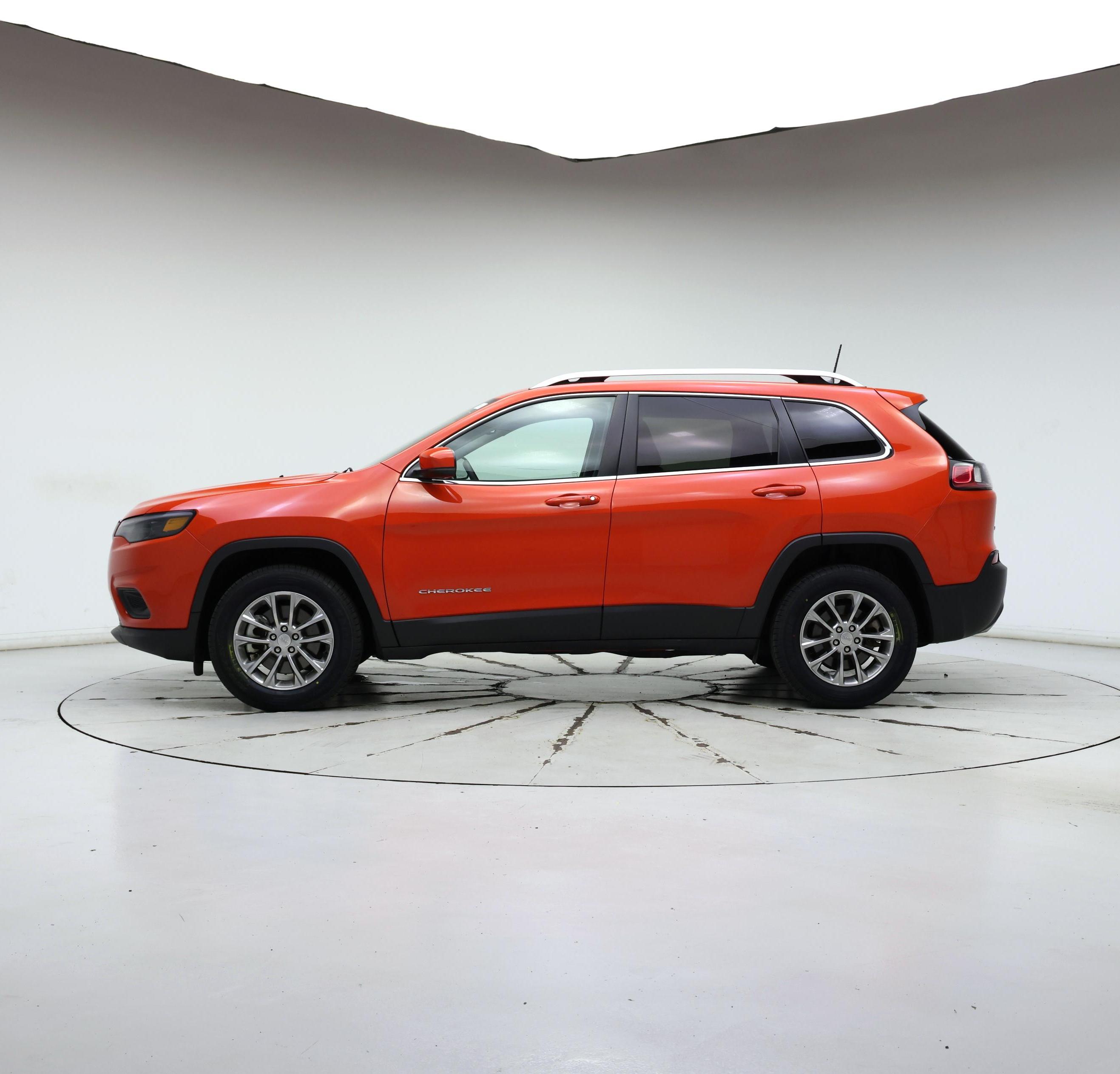 Thumbnail: 2021 Jeep Cherokee - 3