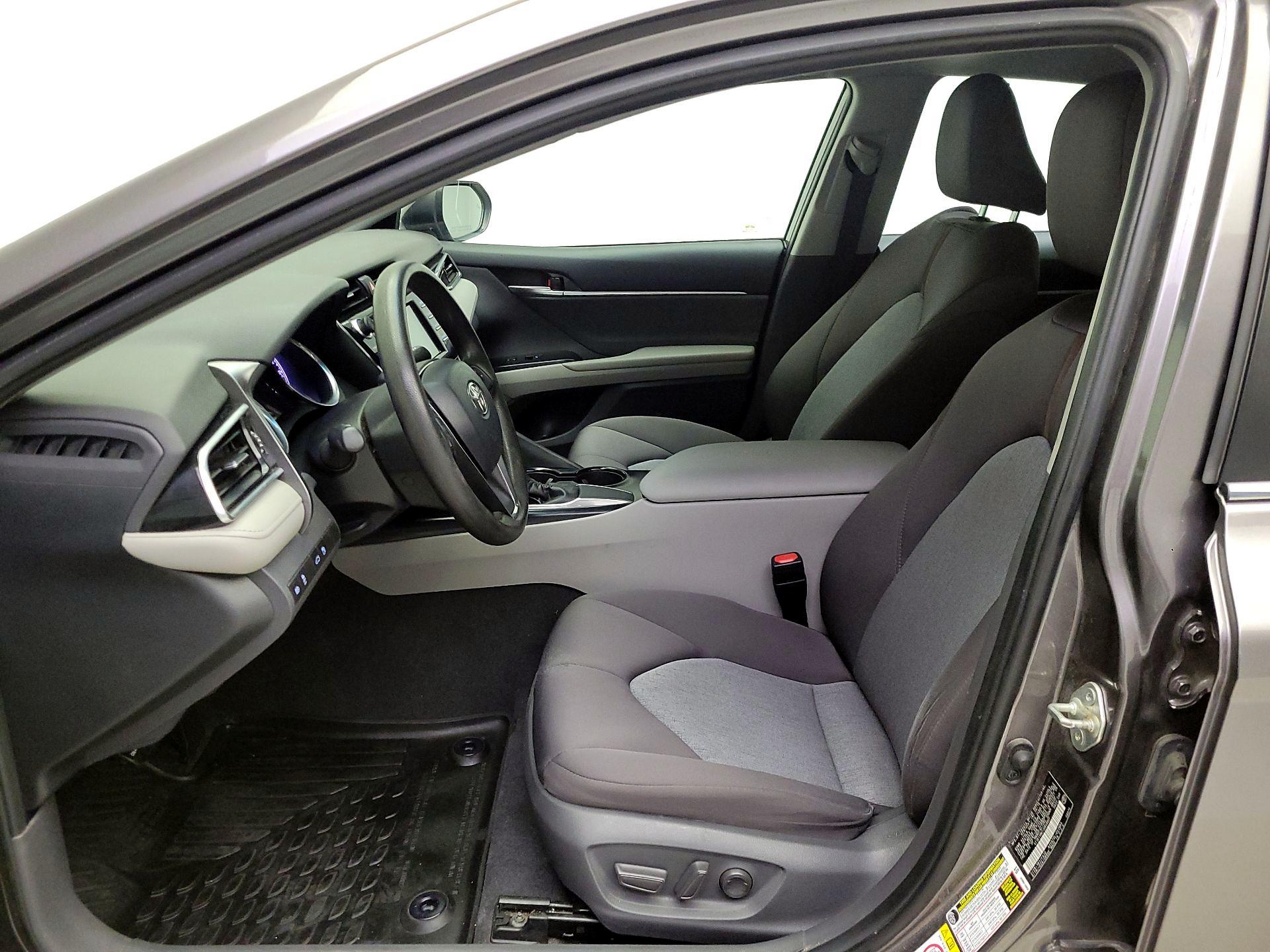 Thumbnail: 2018 Toyota Camry - 11