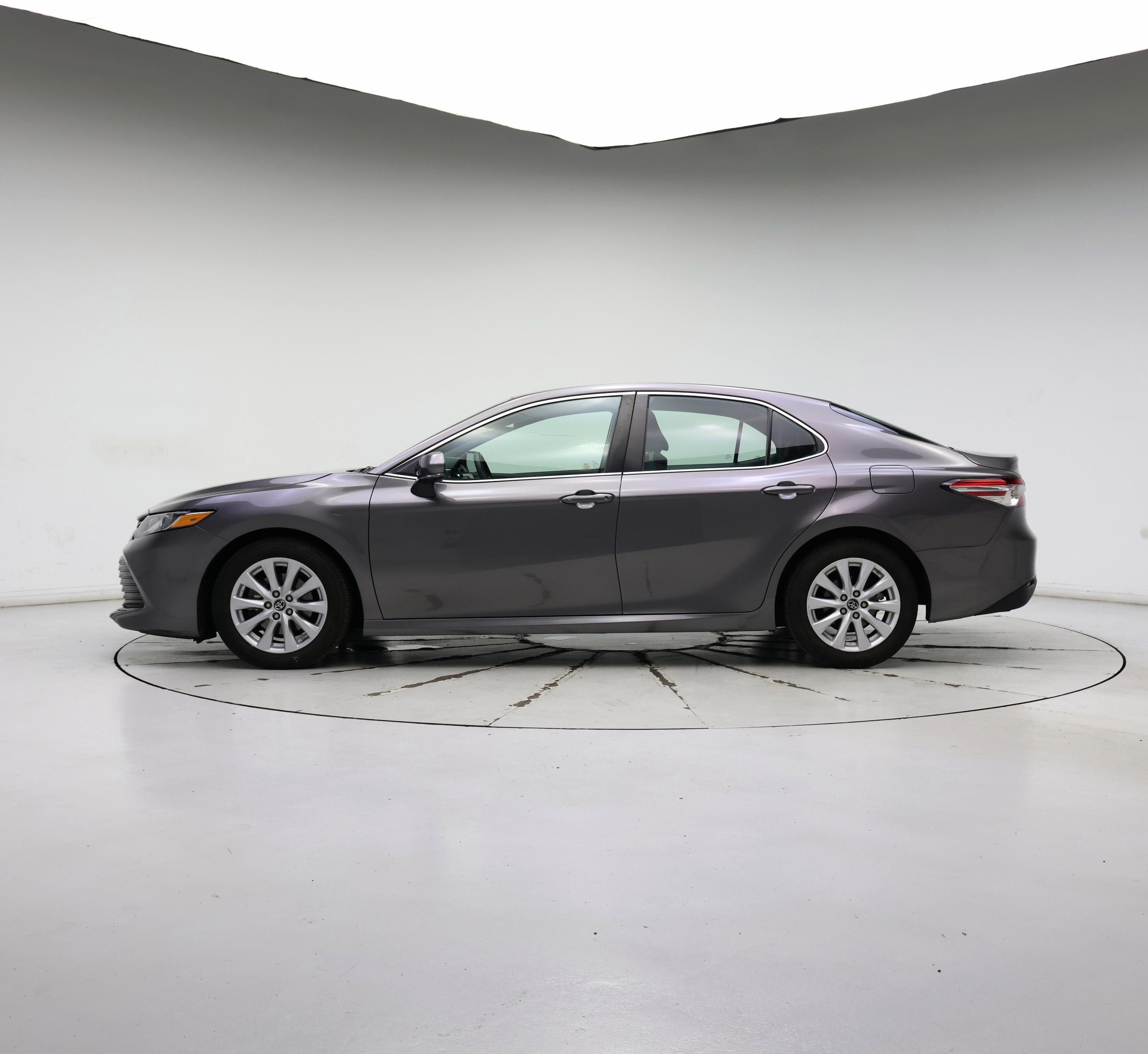 Thumbnail: 2018 Toyota Camry - 3