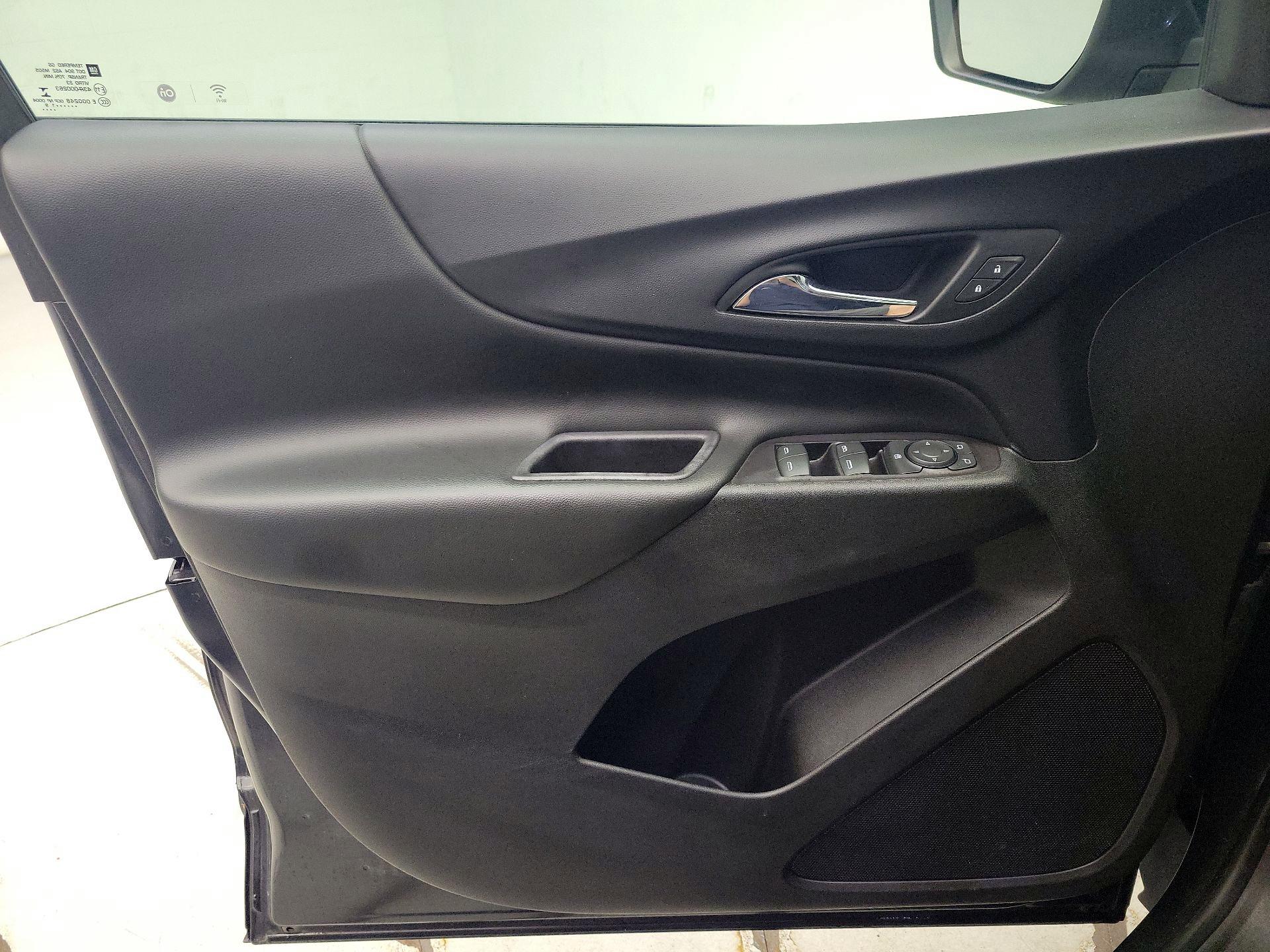 Thumbnail: 2019 Chevrolet Equinox - 12