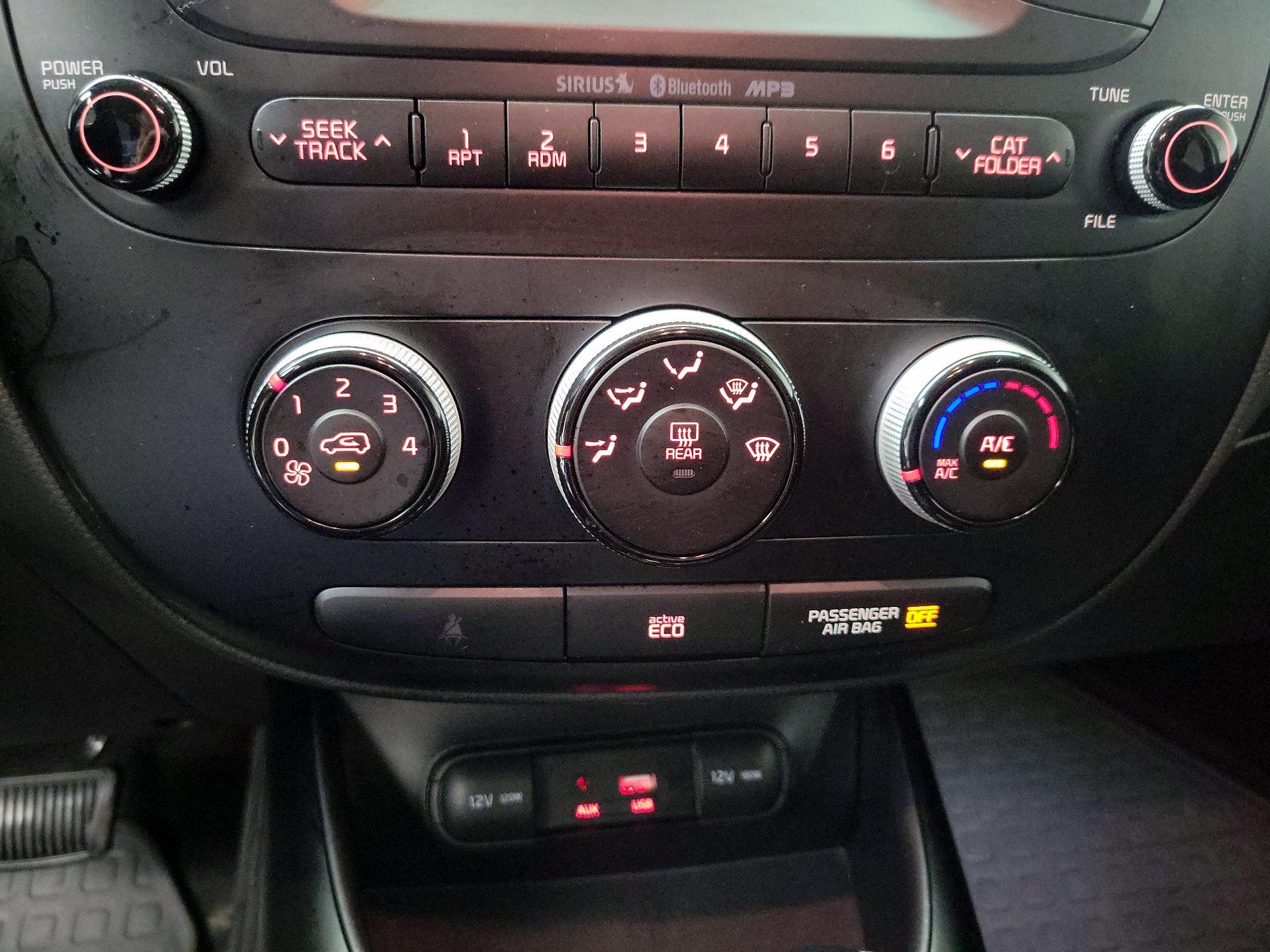 Thumbnail: 2016 Kia Soul - 15